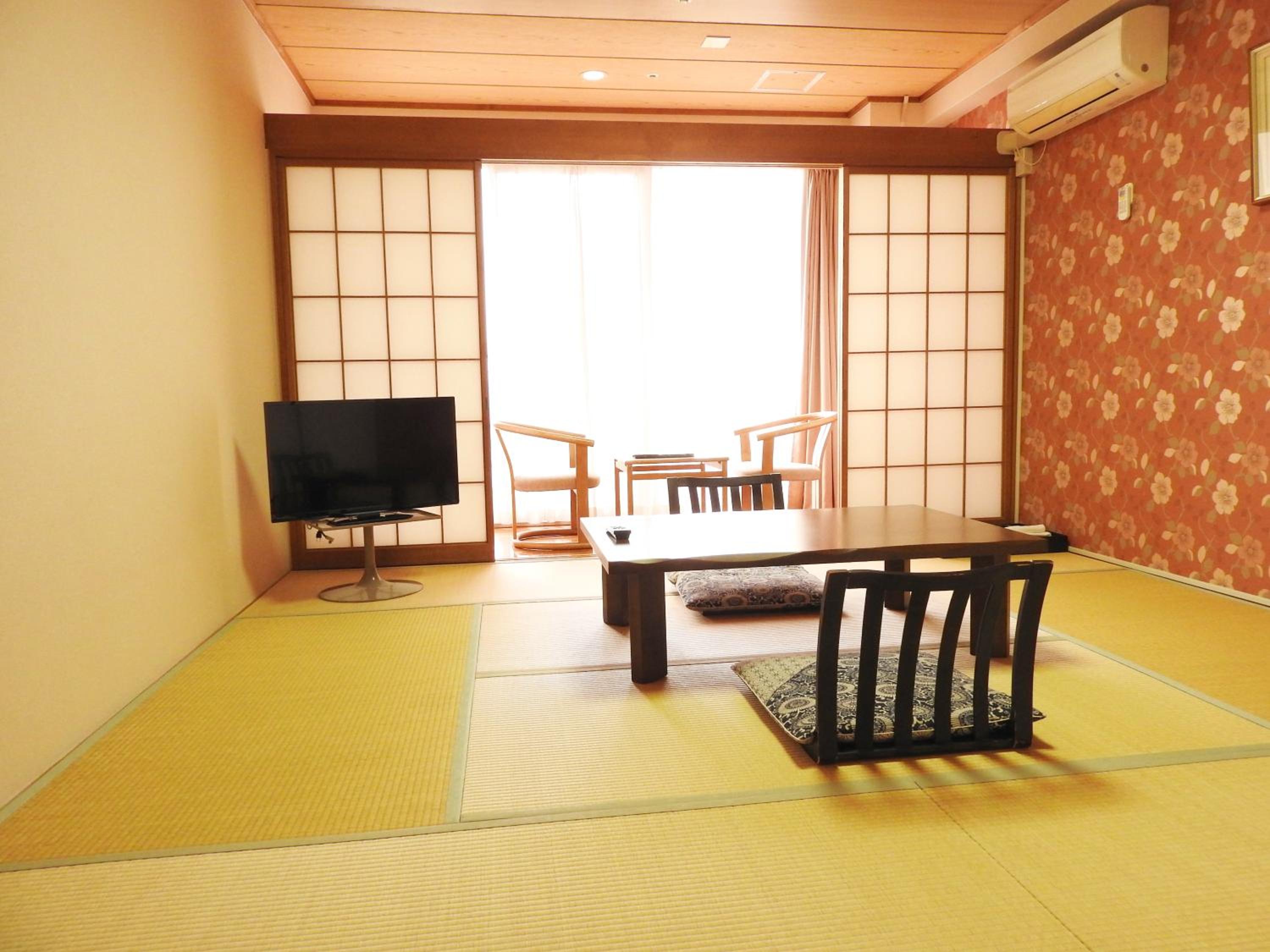 Japanese-Style Twin Room photo 2