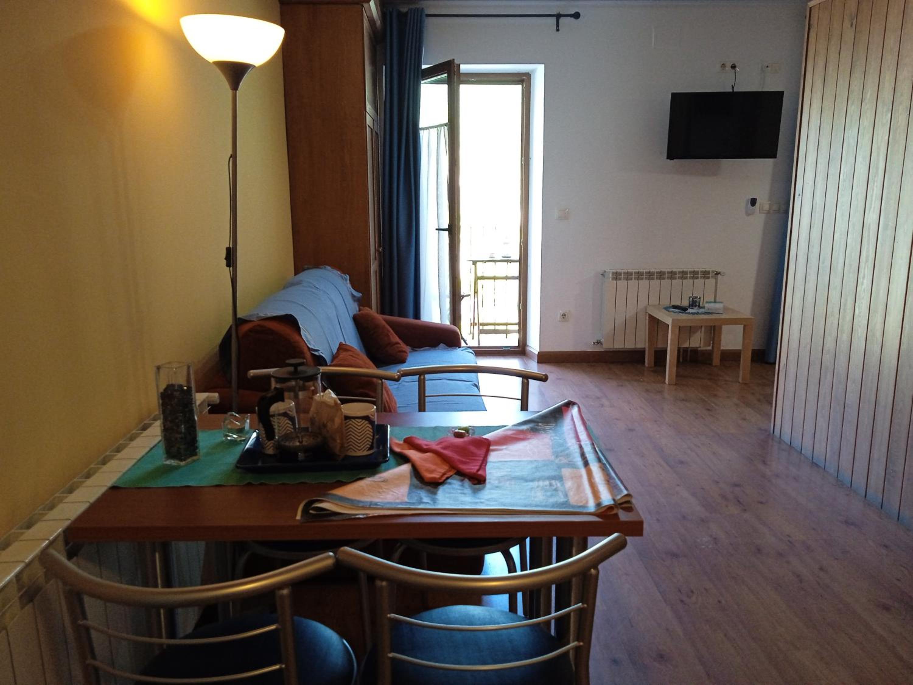 Estudio con Balcón