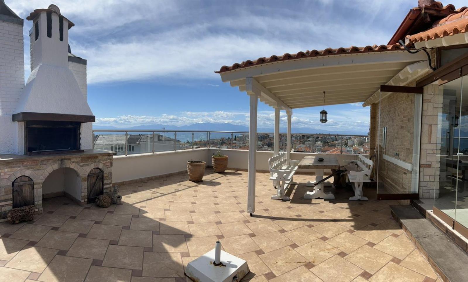 Superior Two-Bedroom Apartment photo 1
