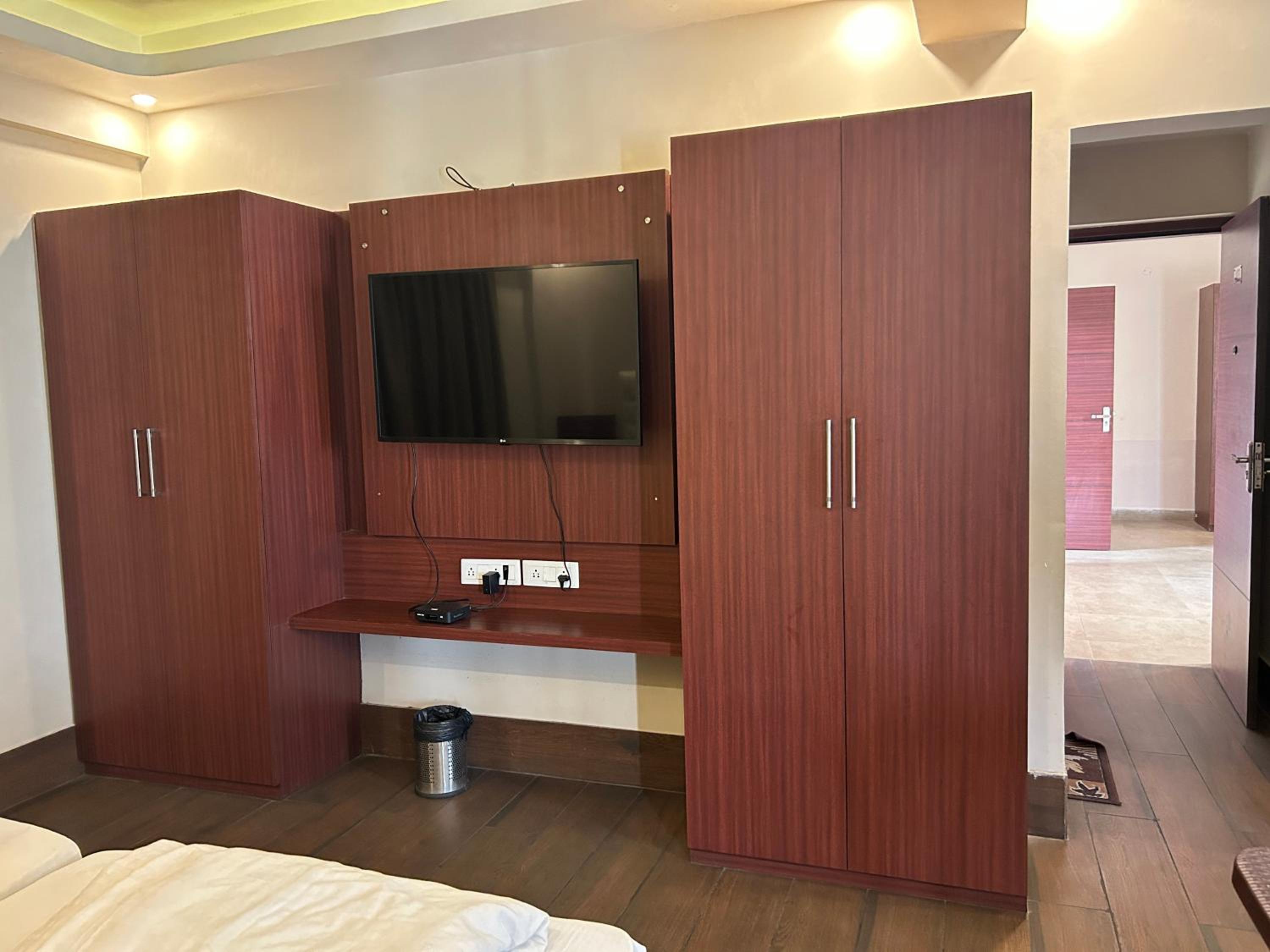 King Suite - Photo 4