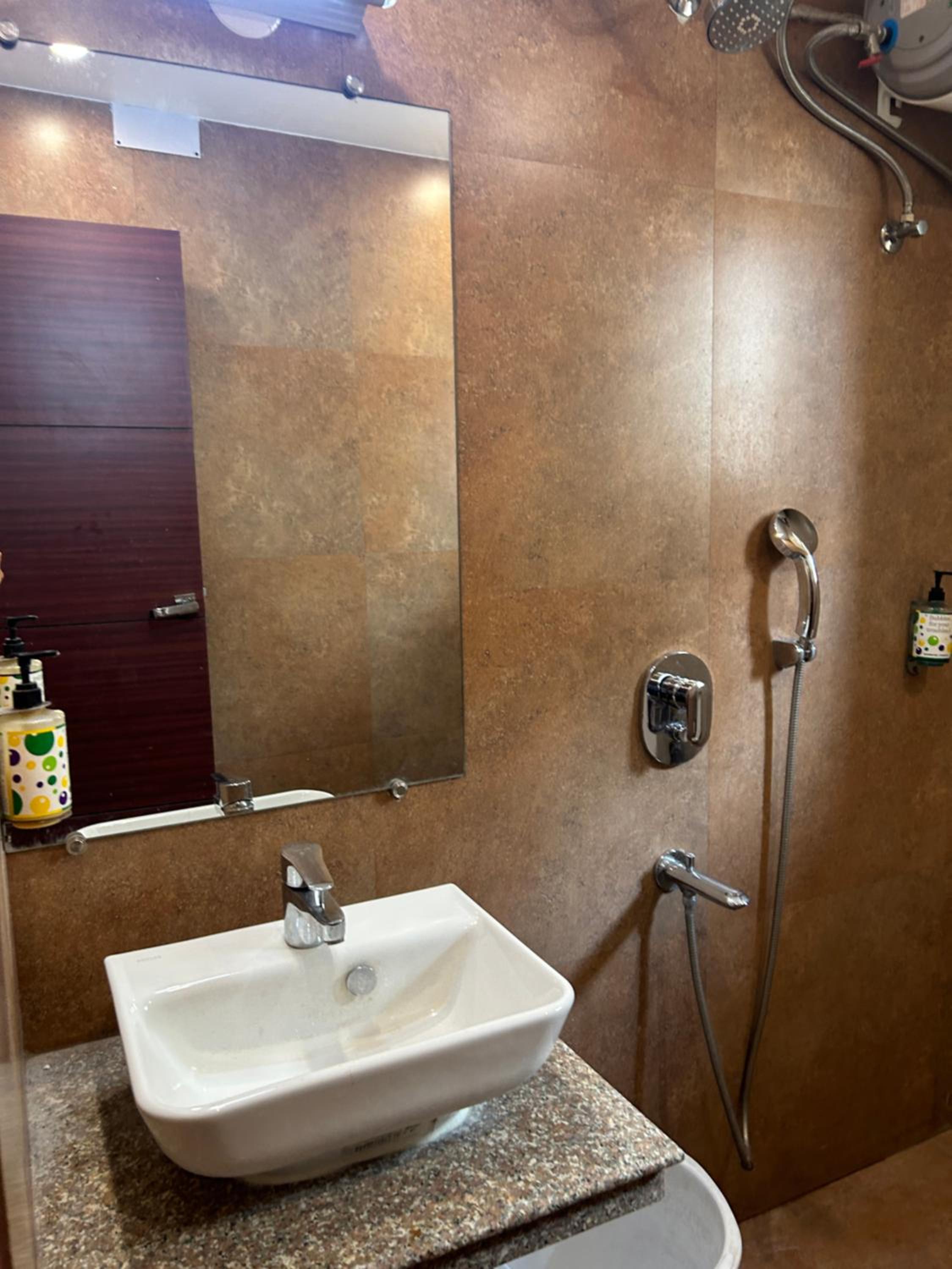 Superior King Room - Photo 2