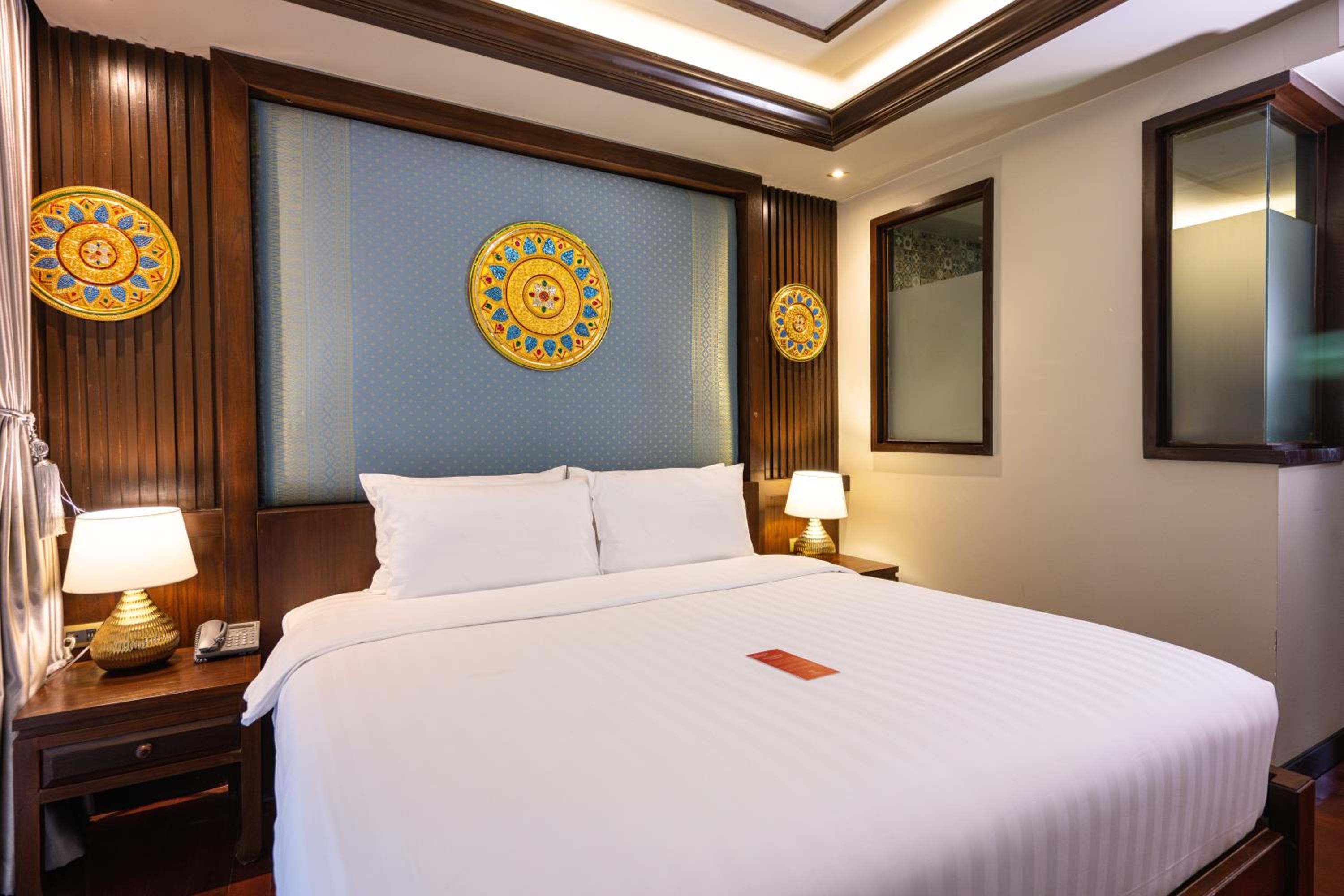 Deluxe Double Room - Photo 19
