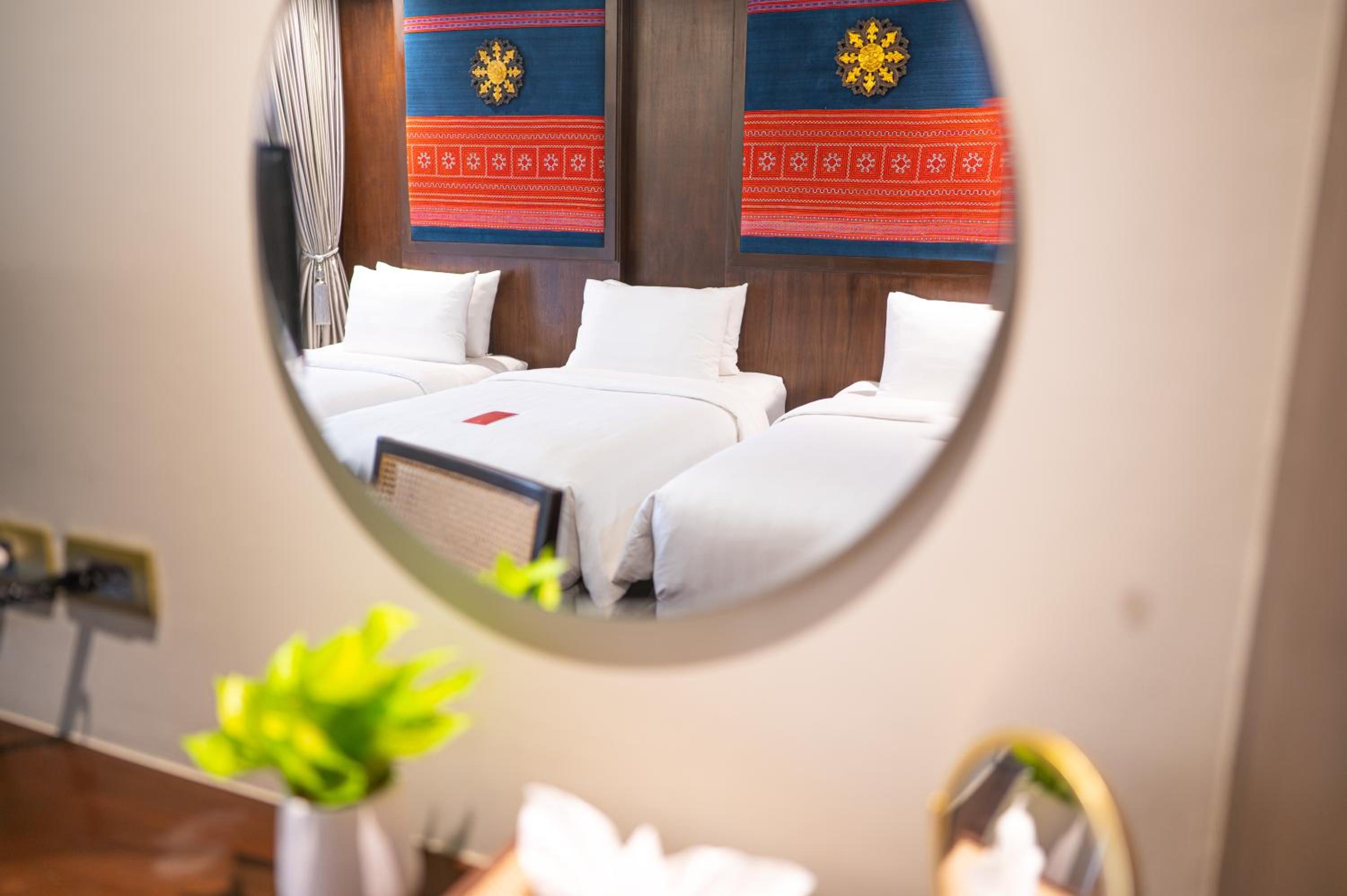 Deluxe Twin Room - Photo 8