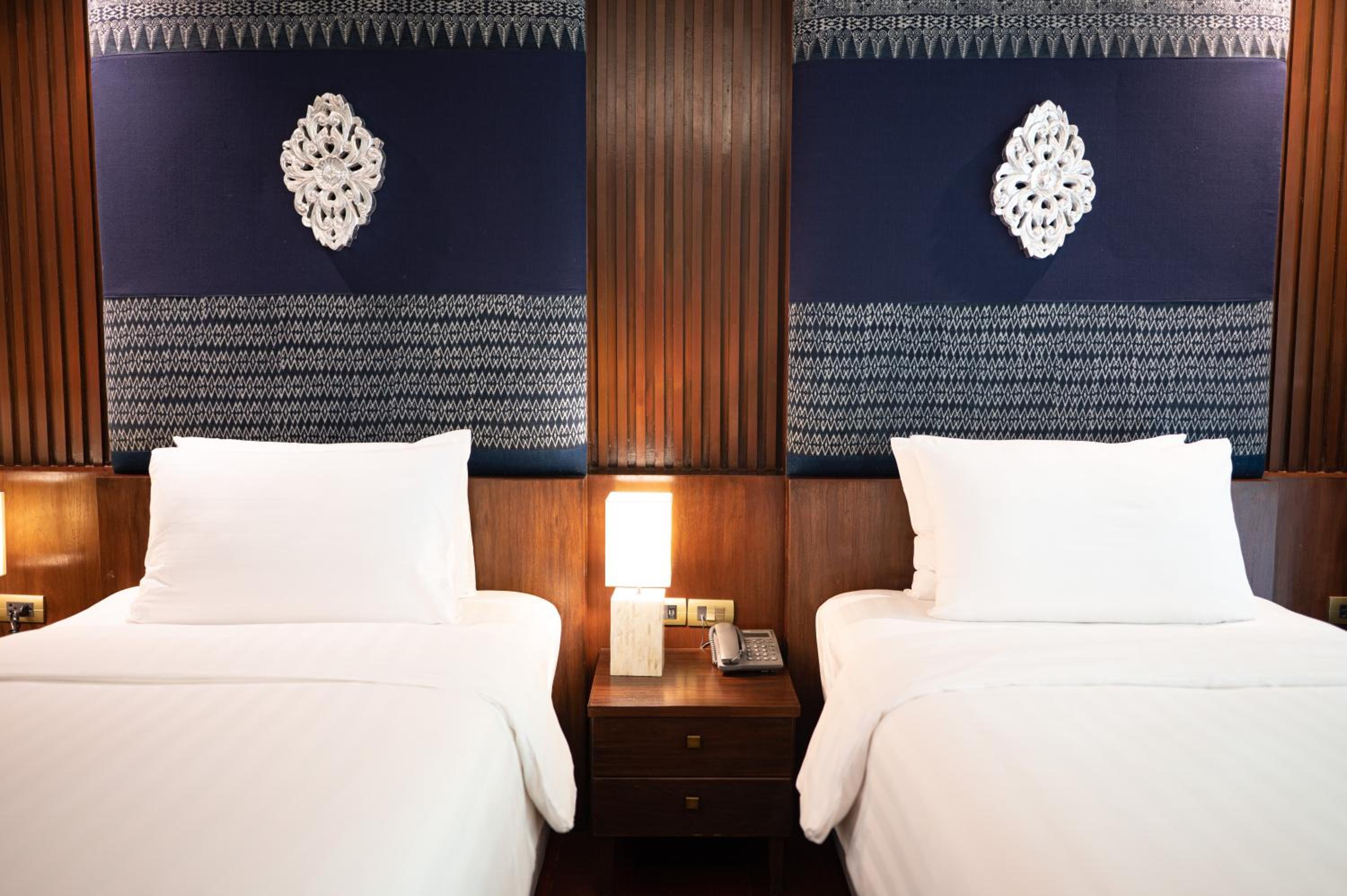 Deluxe Twin Room - Photo 9