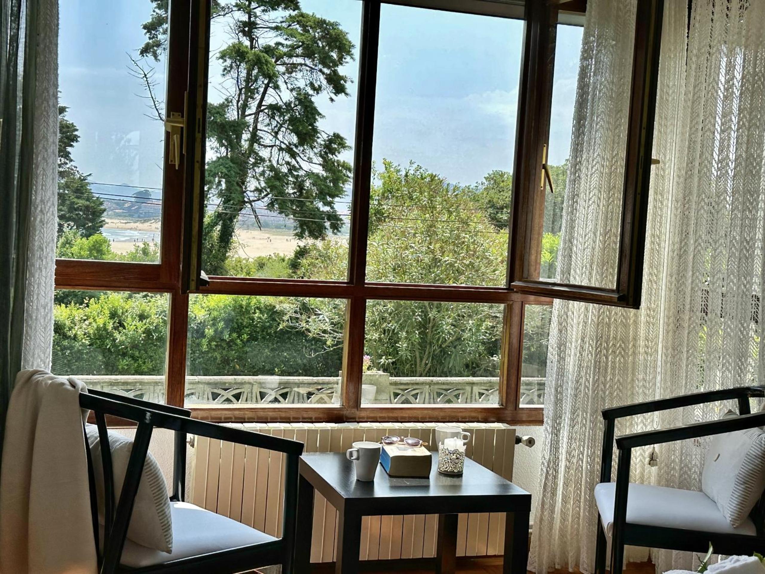 Apartment with Sea View photo 1