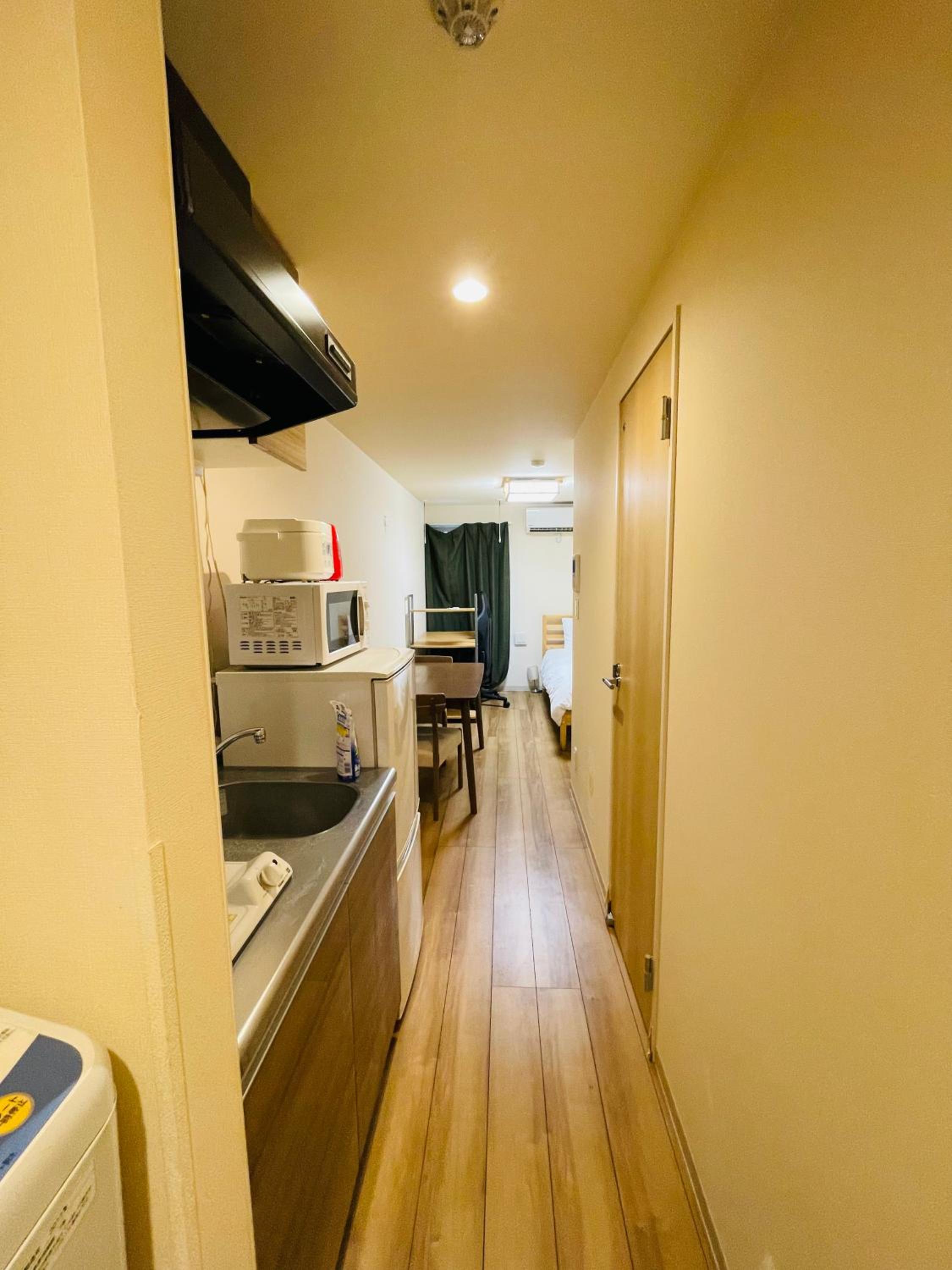 Single Room with Private Bathroom photo 1