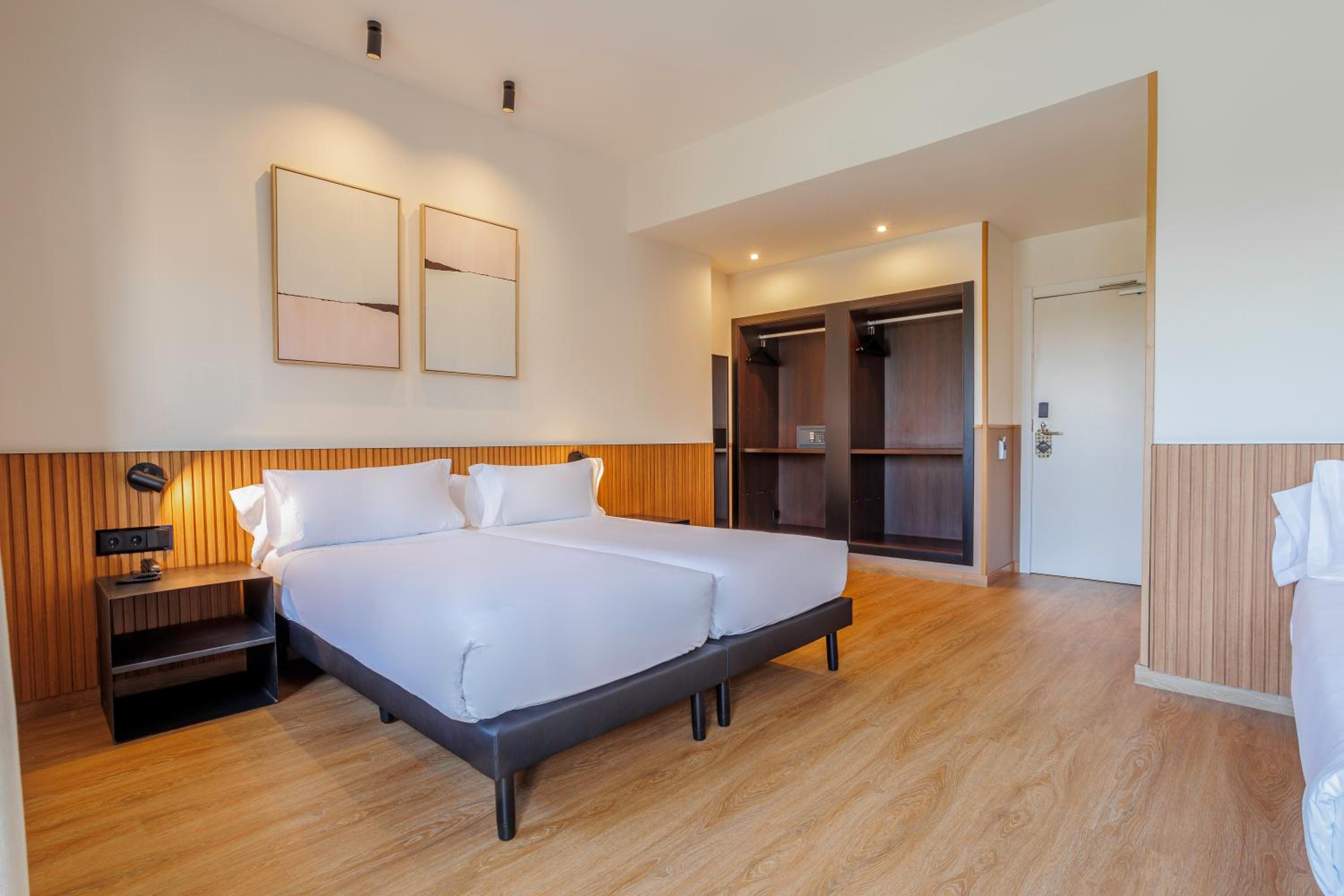 Standard Triple Room - Photo 7