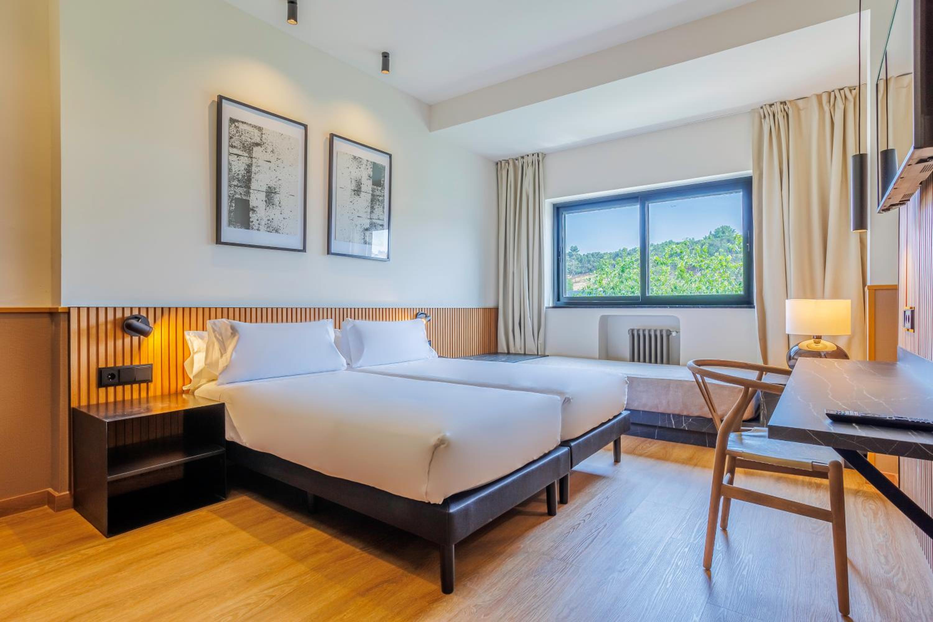 Standard Triple Room - Photo 1