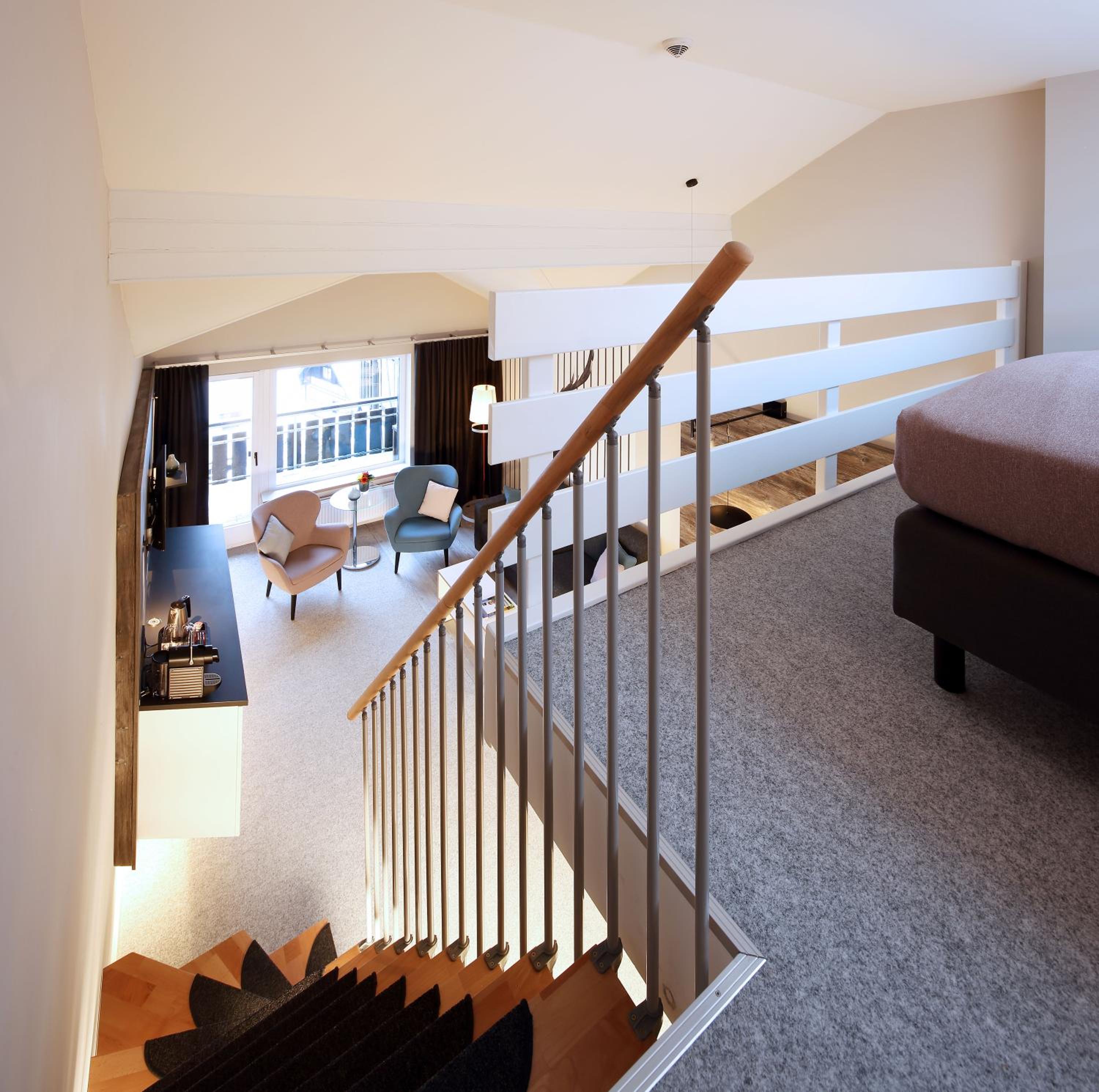 Studio with Balcony - Photo 7