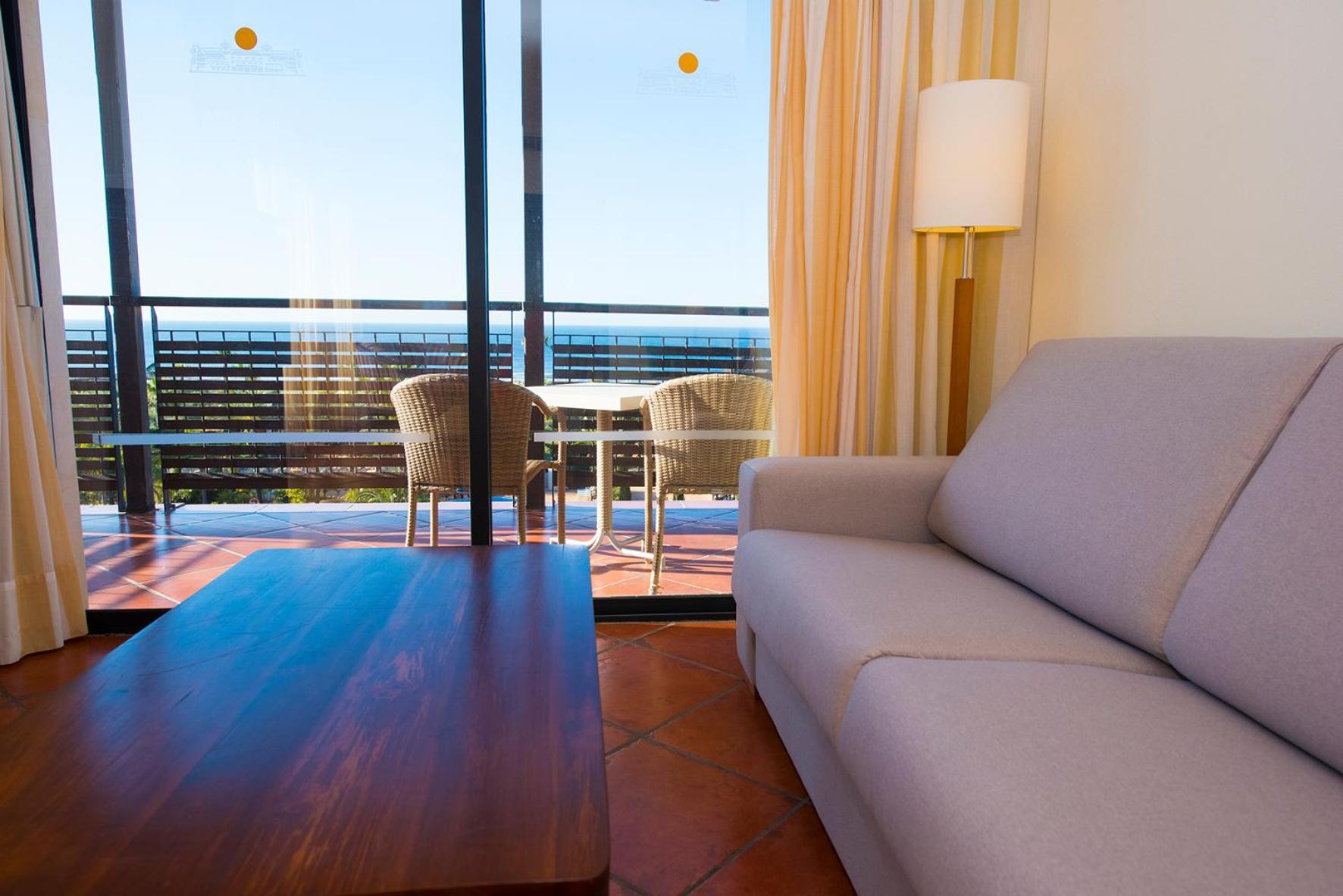Junior Suite with Sea View - Photo 6