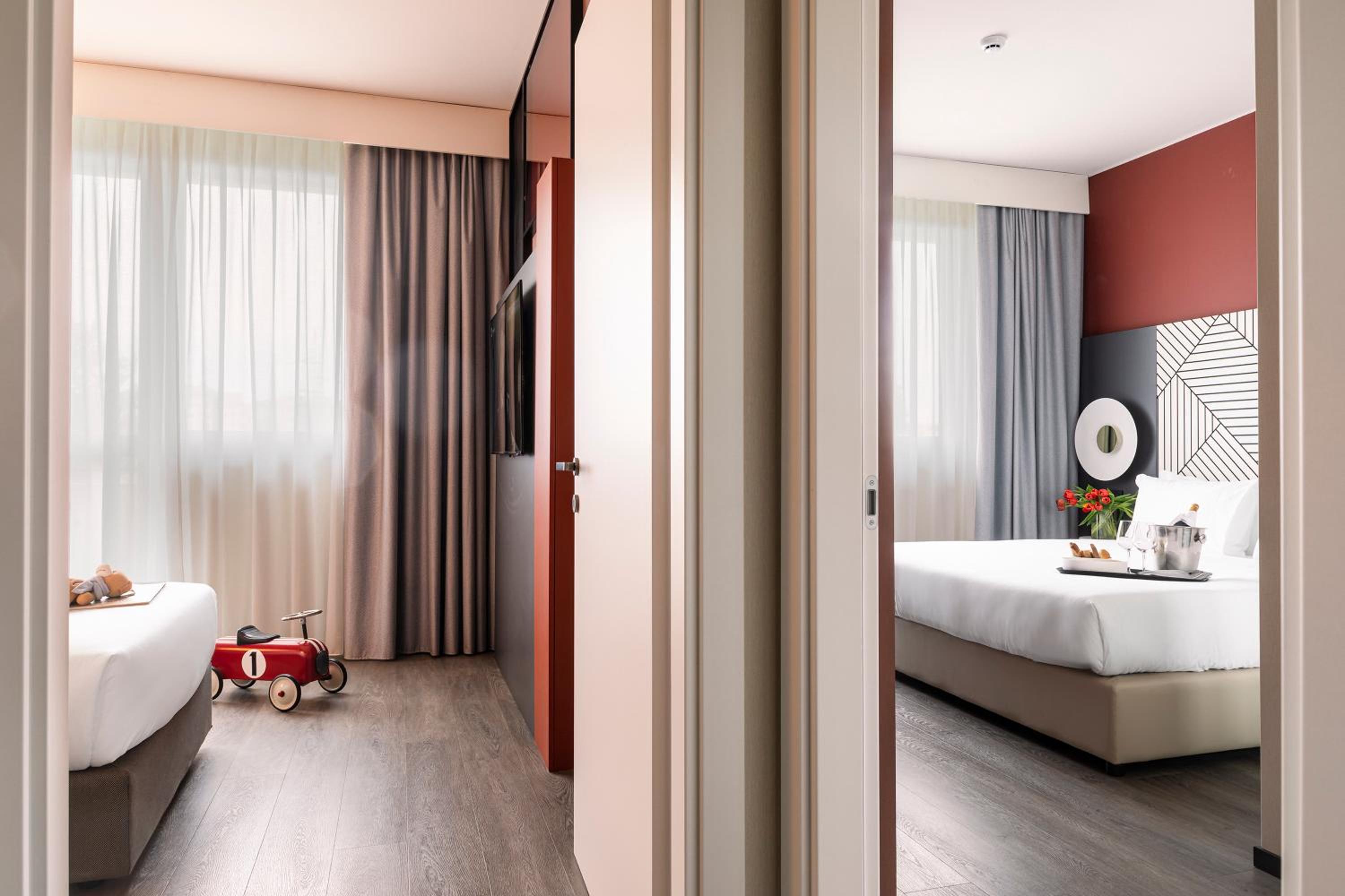 Deluxe Suite photo 3