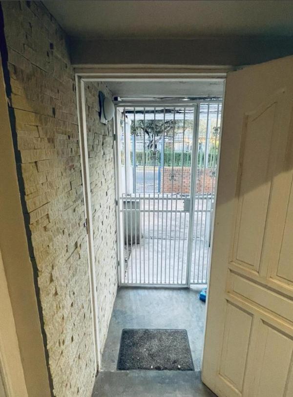 Apartment with Shower - Photo 3