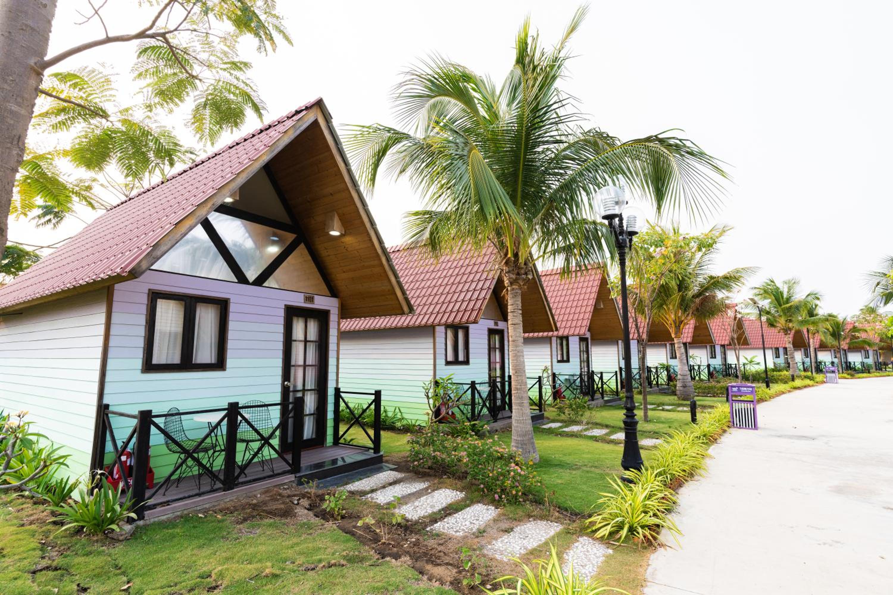 Wooden Bungalow with Garden View - Photo 7