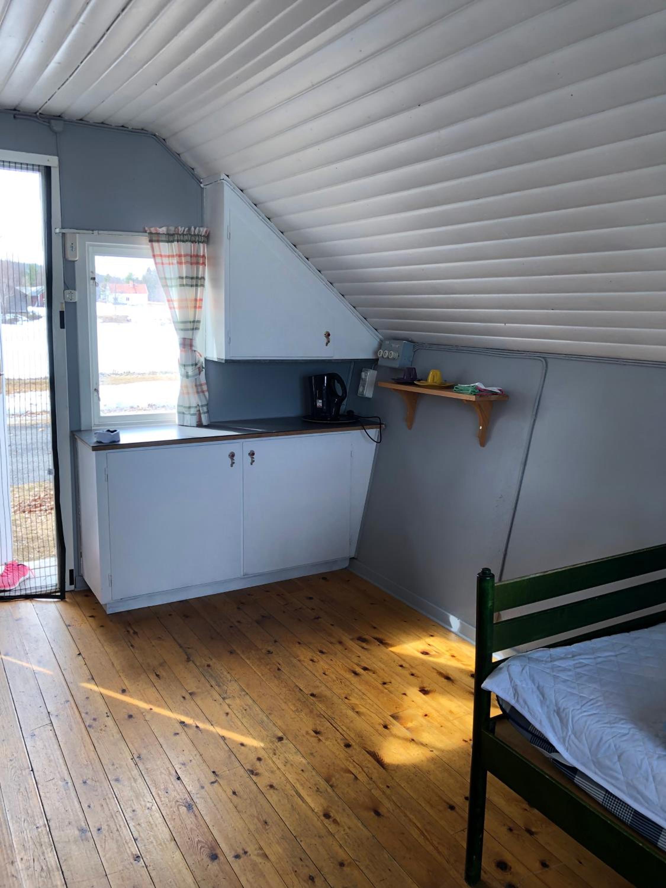One-Bedroom House photo 1