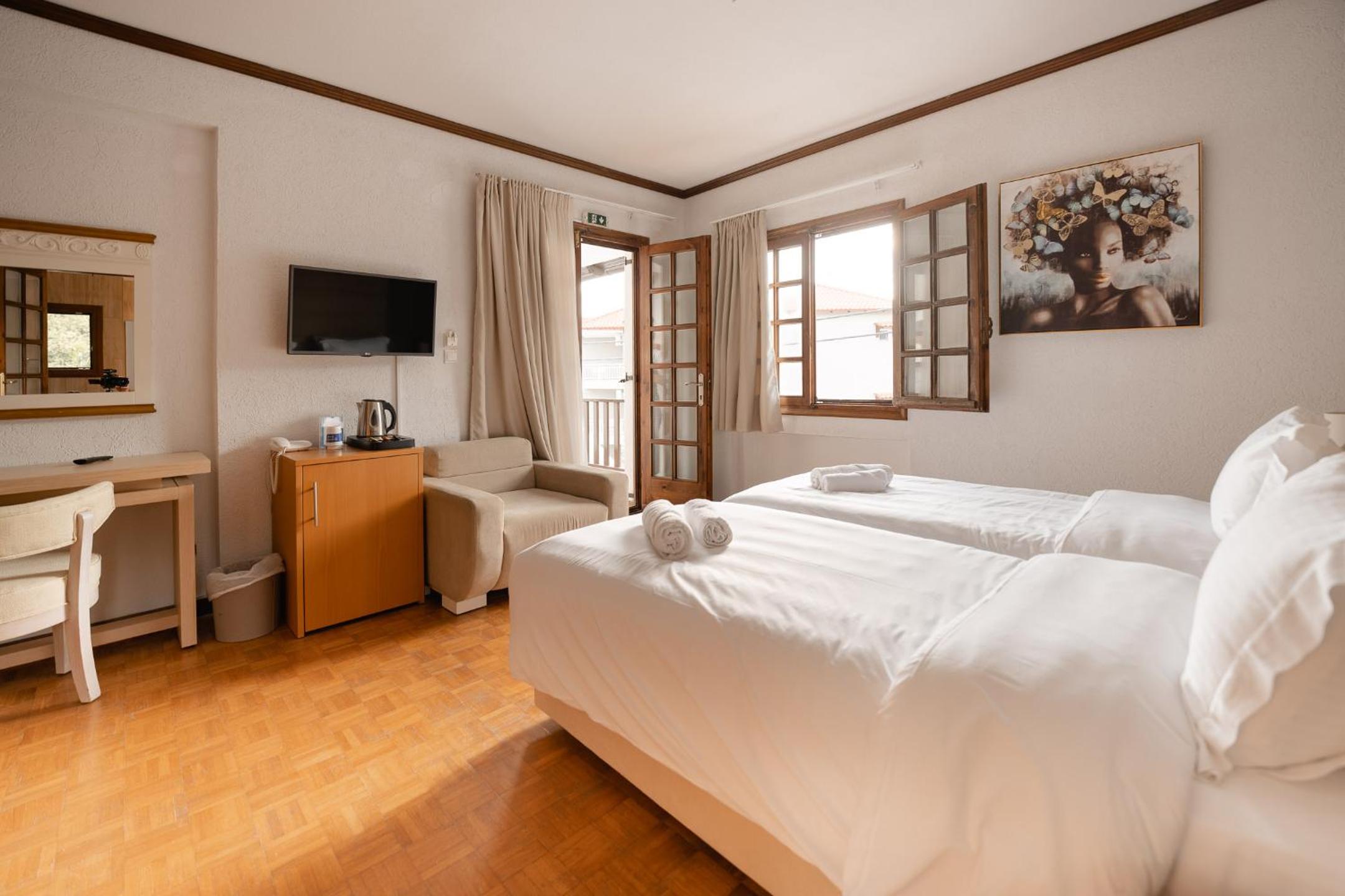 Large Double or Twin Room