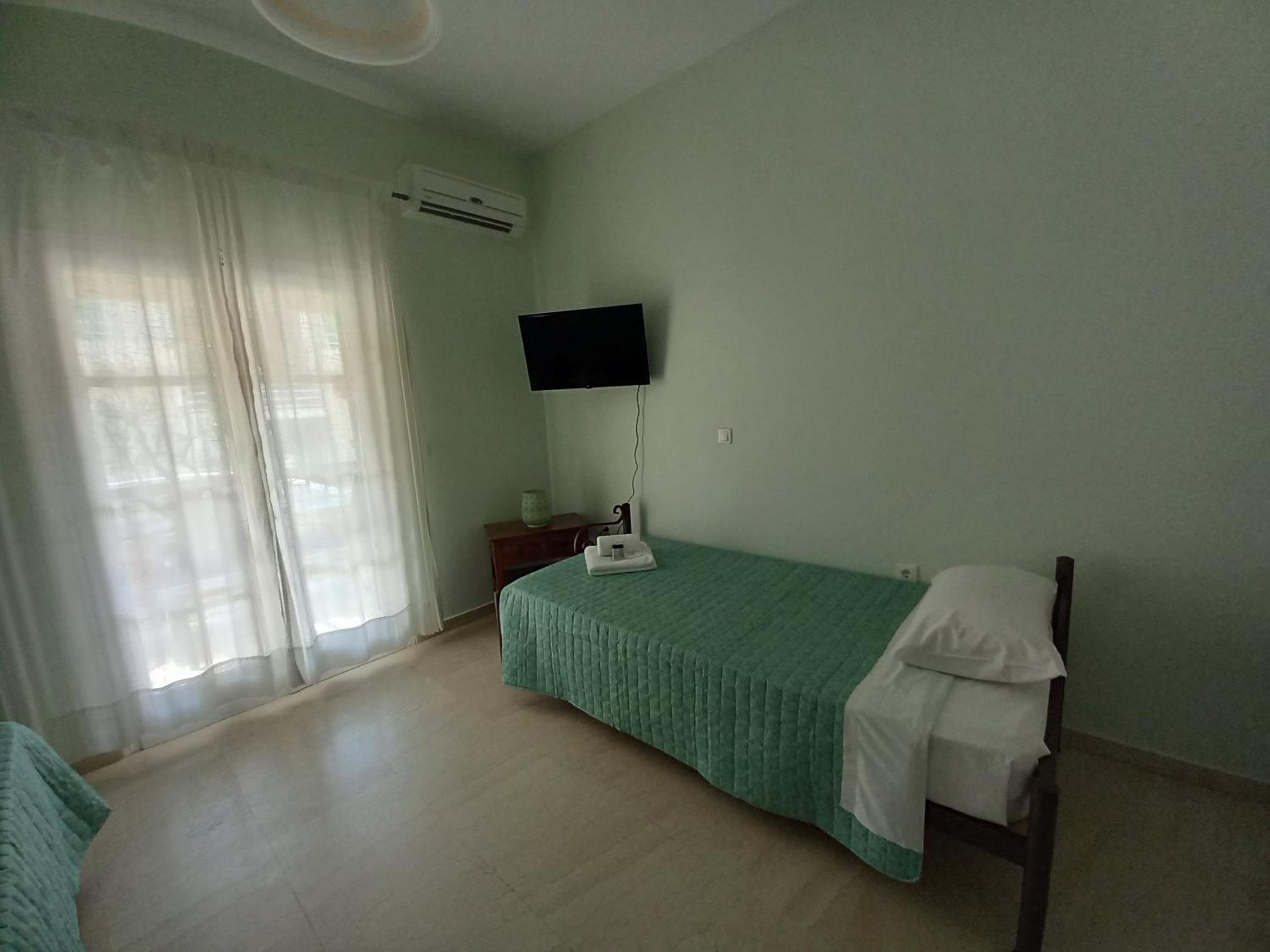 Apartment with Terrace photo 2