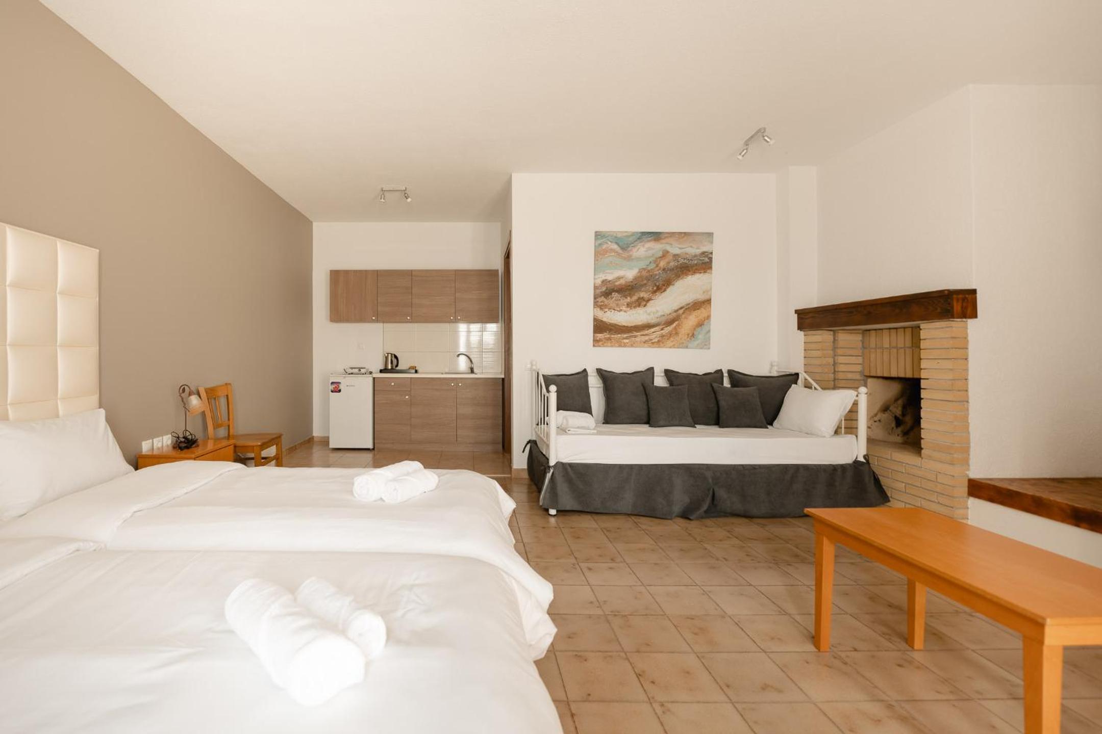 Comfort Triple Room