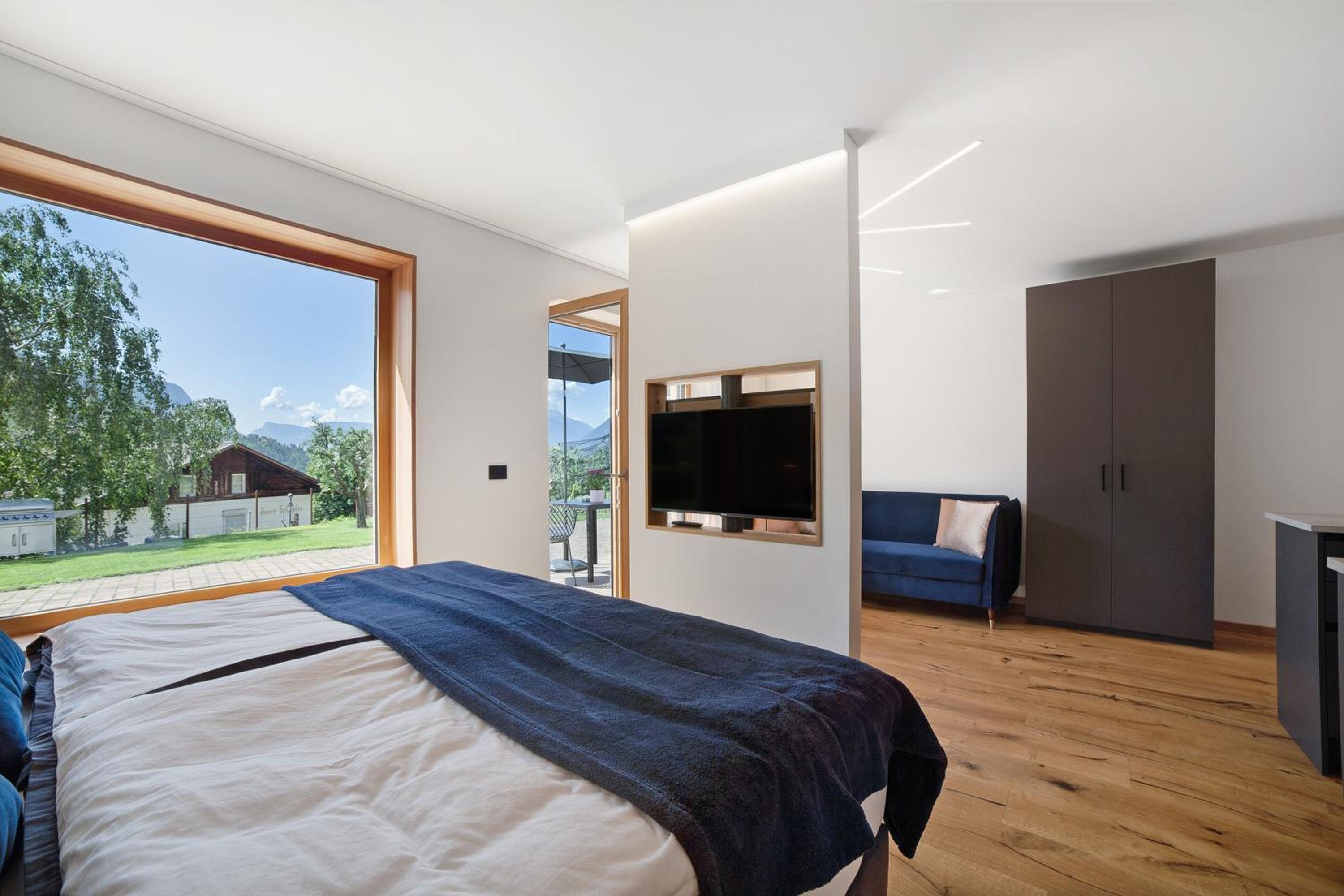 One-Bedroom Apartment with Garden View photo 1