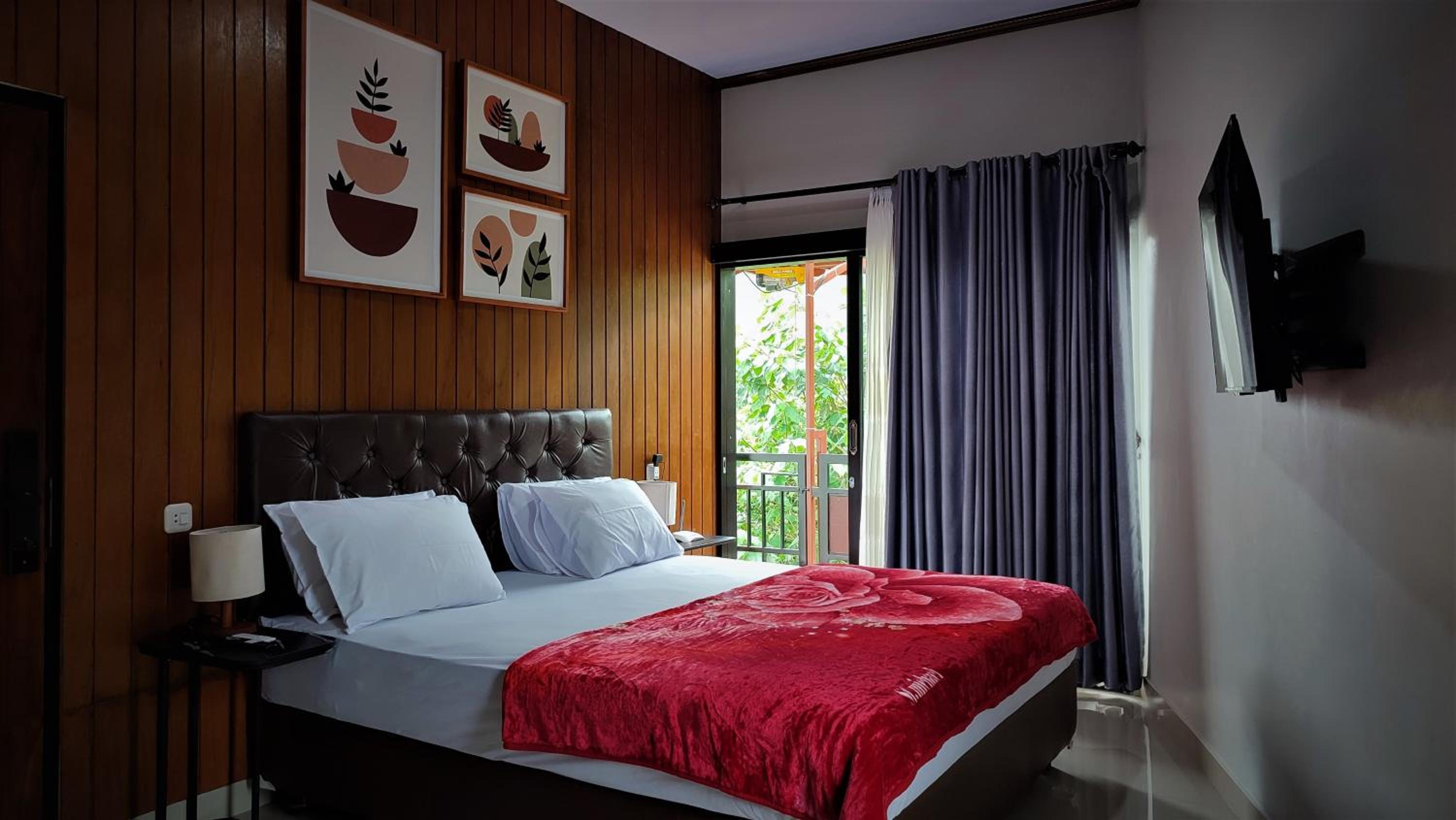 Superior King Room photo 2