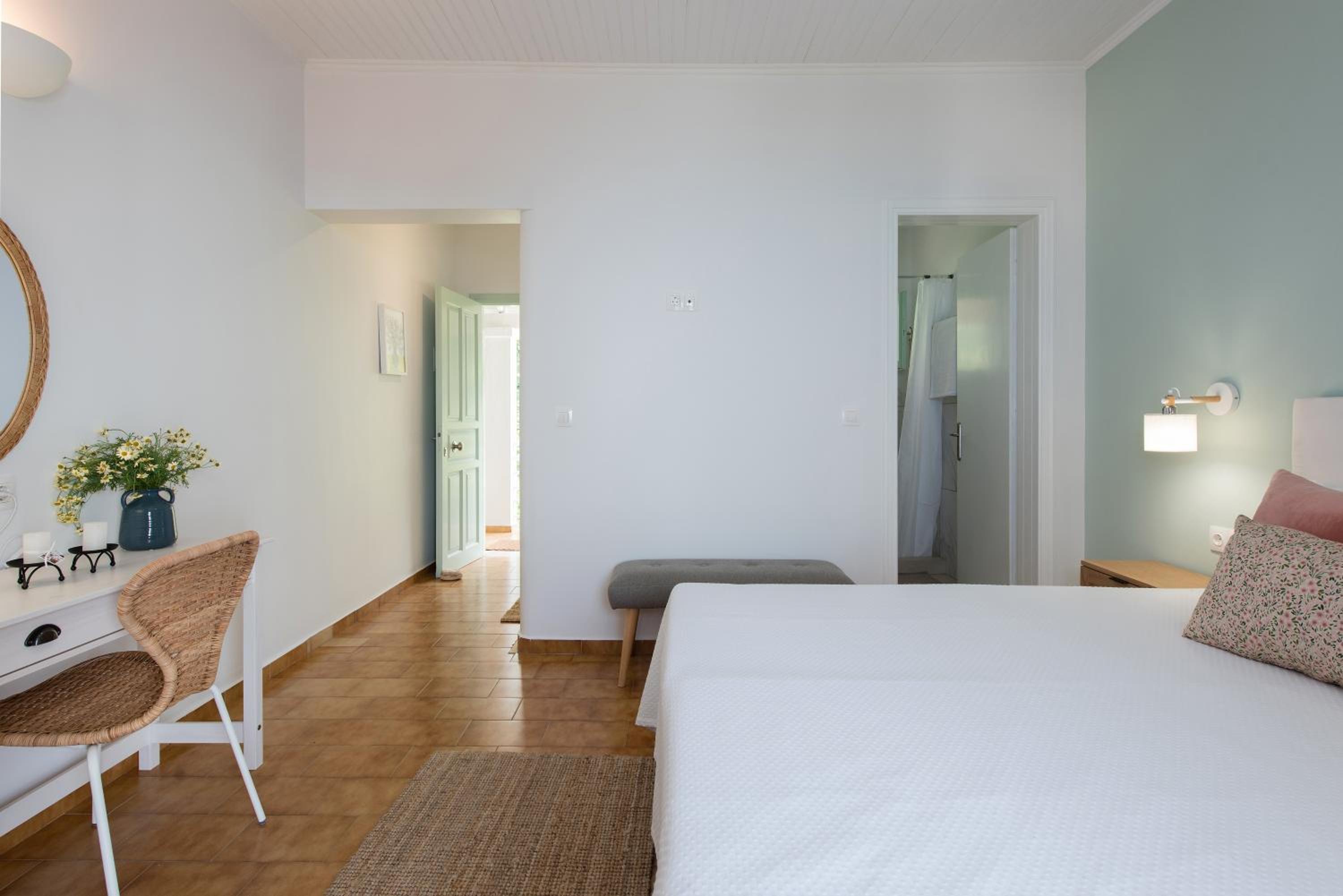 Studio with Sea View Upper Floor photo 3