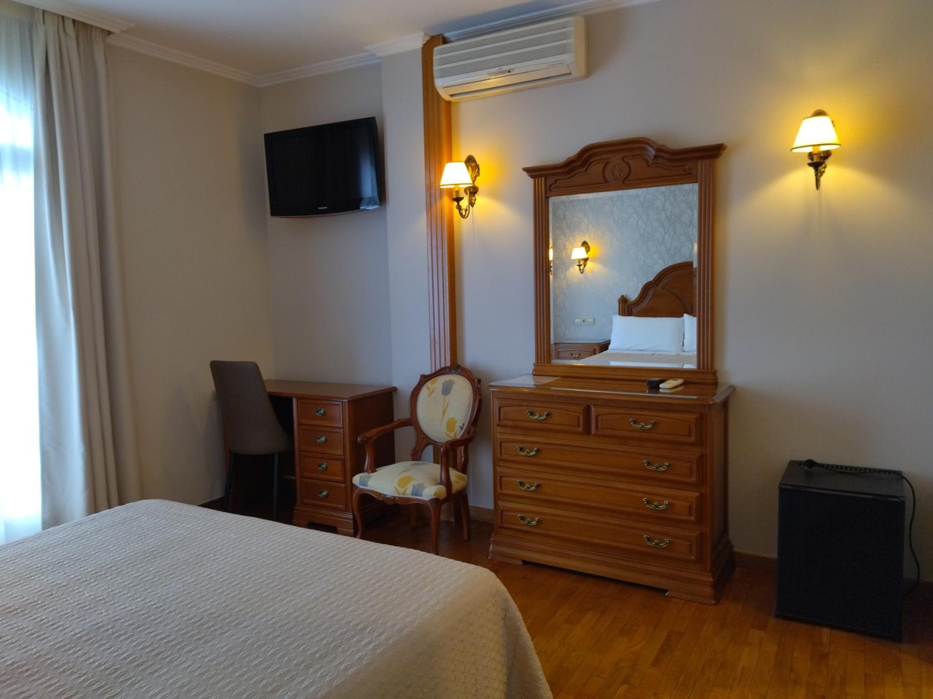 Double Room With Balcony And Sea View photo 2