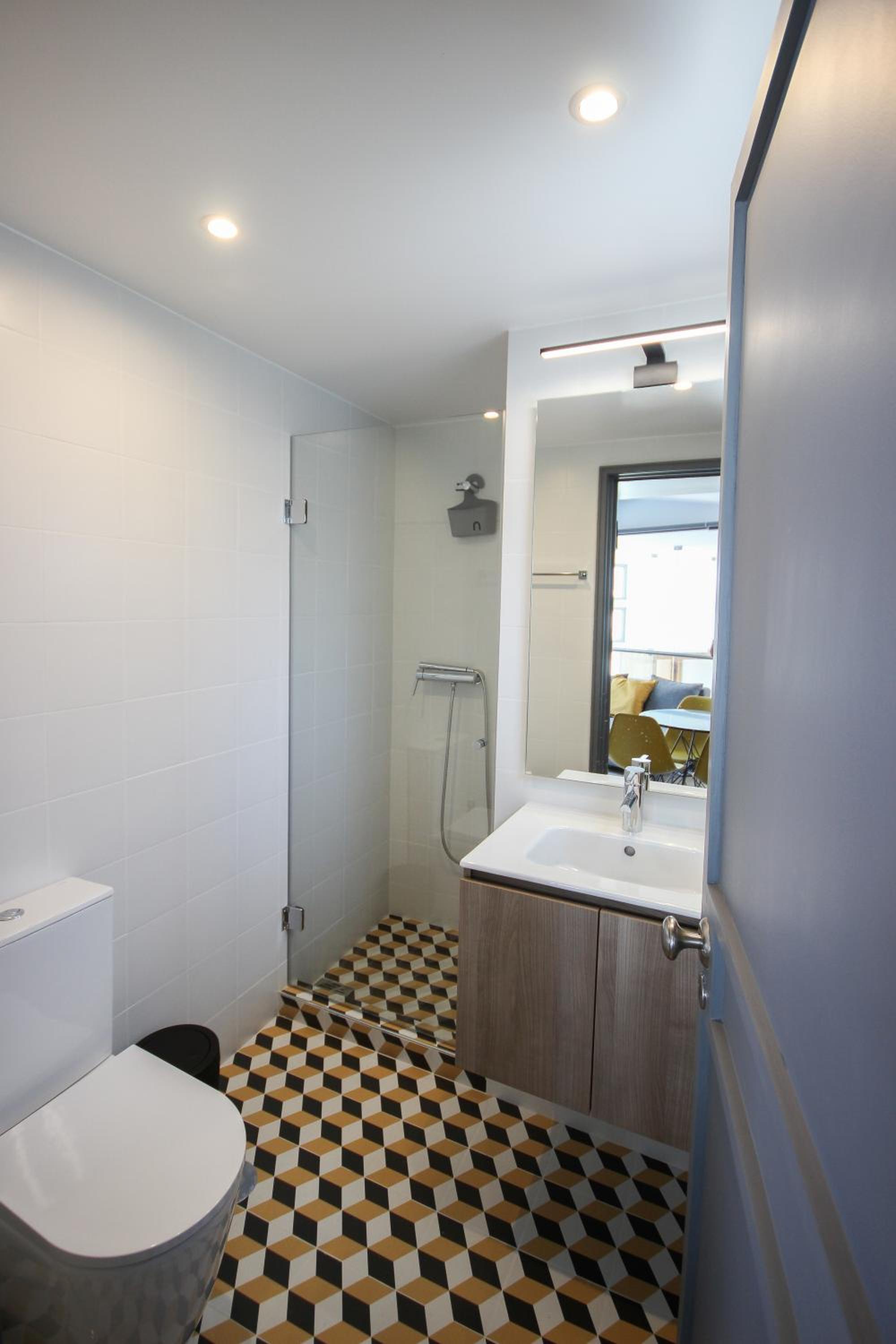 One-Bedroom Apartment - Photo 4