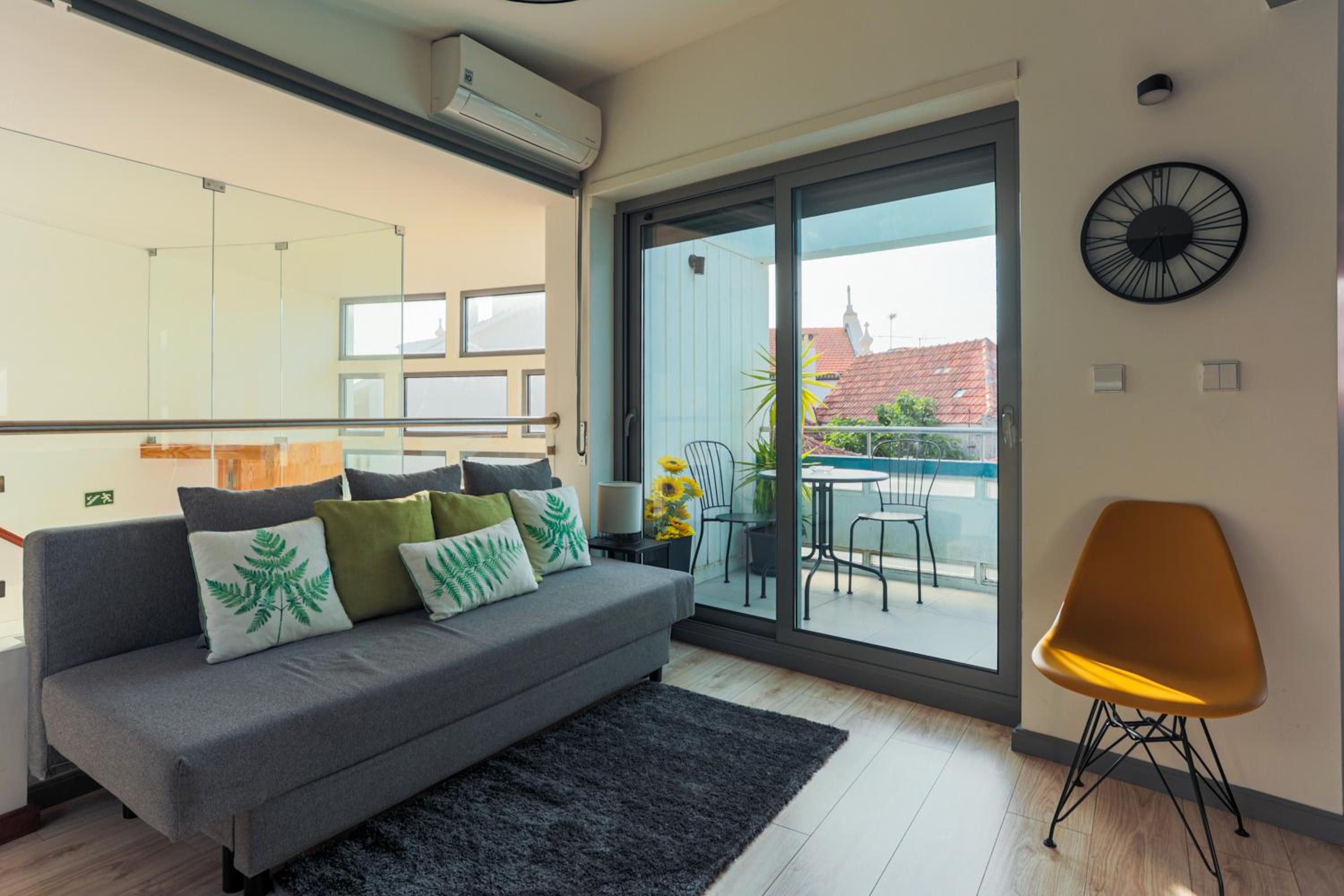 One-Bedroom Apartment - Photo 18