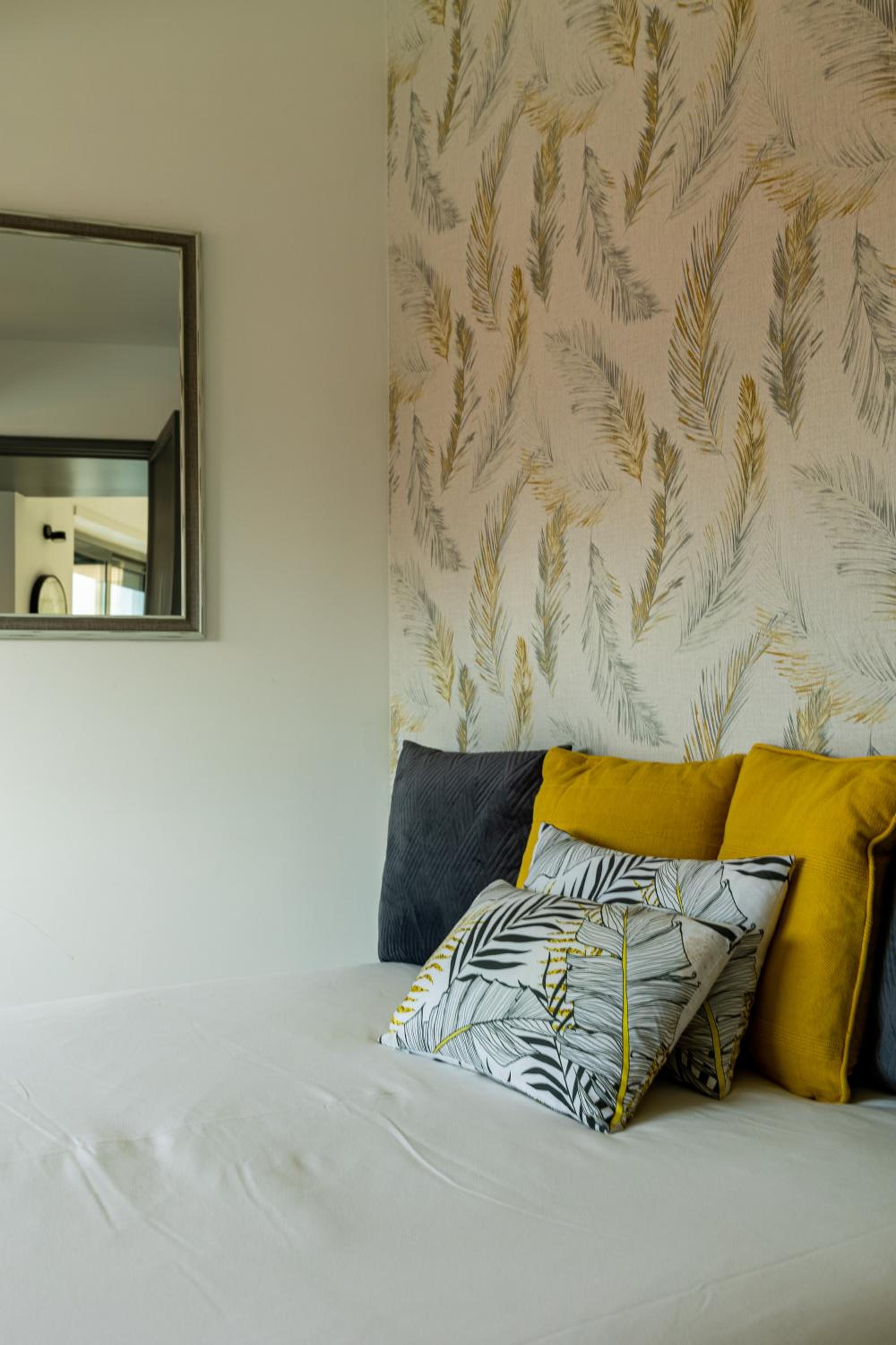 One-Bedroom Apartment - Photo 10