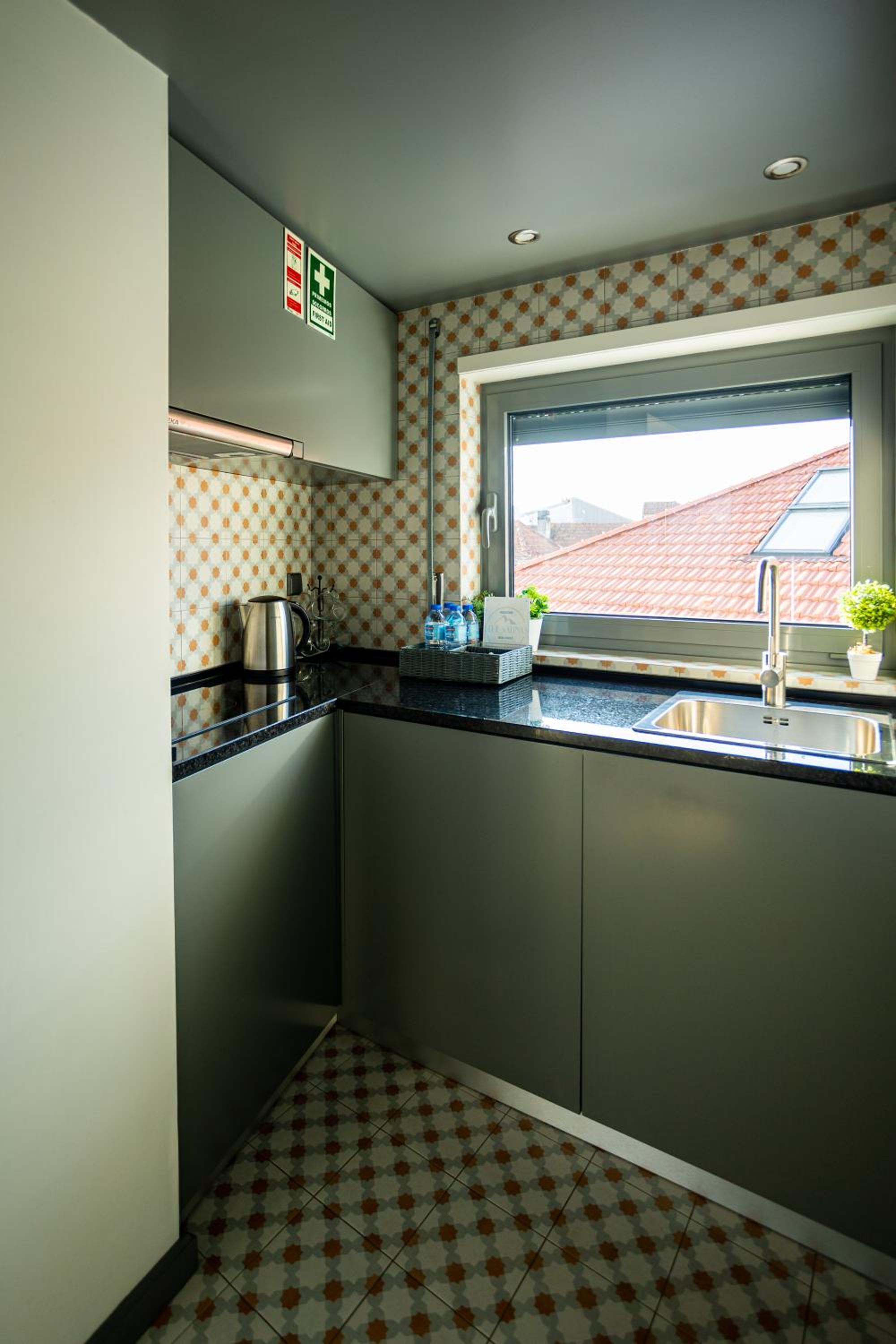 One-Bedroom Apartment - Photo 30
