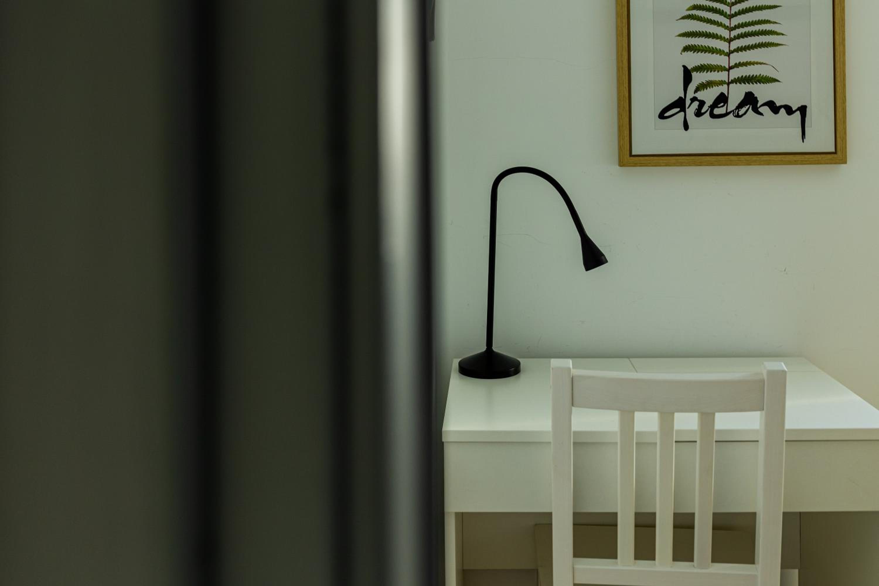 One-Bedroom Apartment - Photo 31