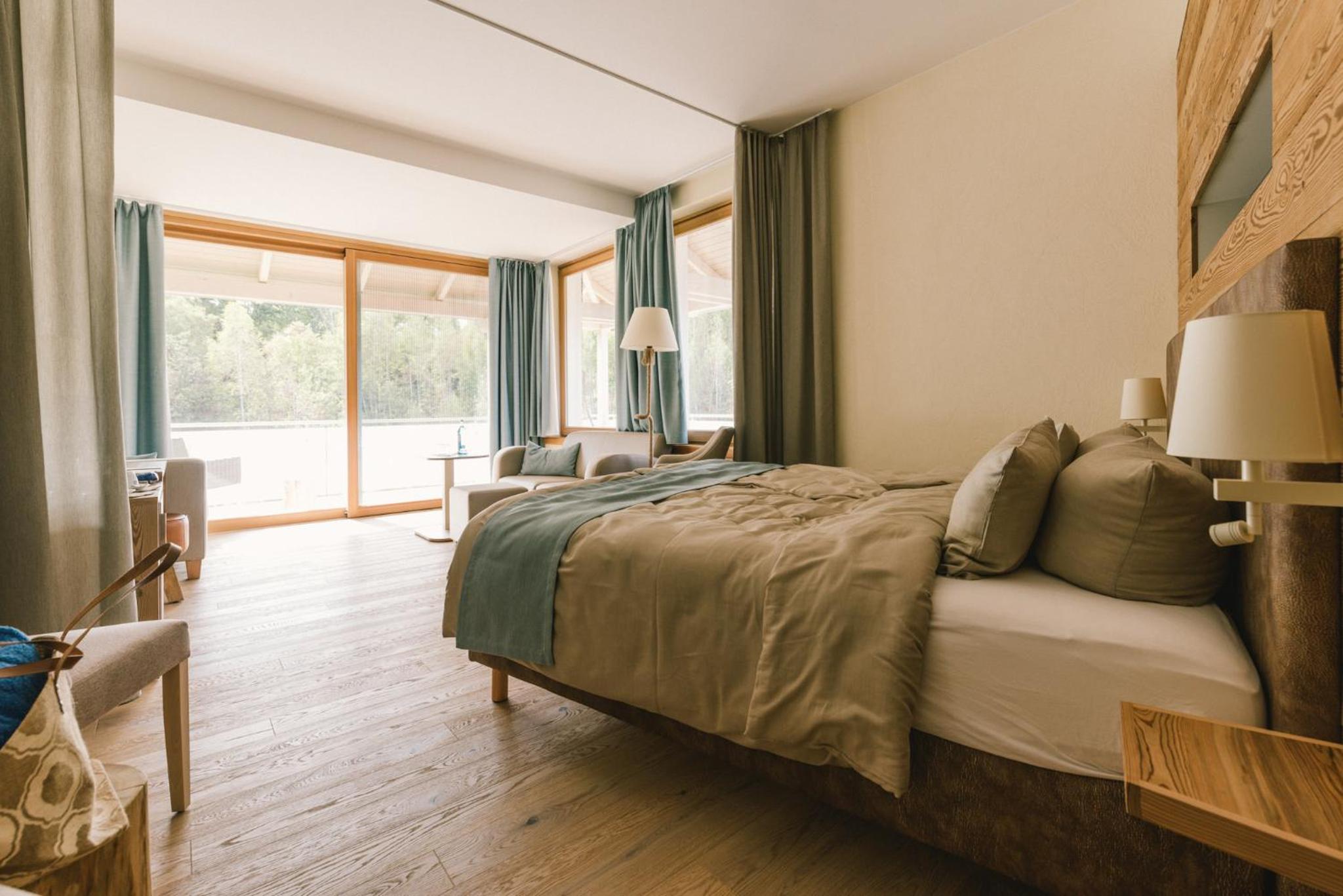 Large Double Room with Balcony and Side Lake View