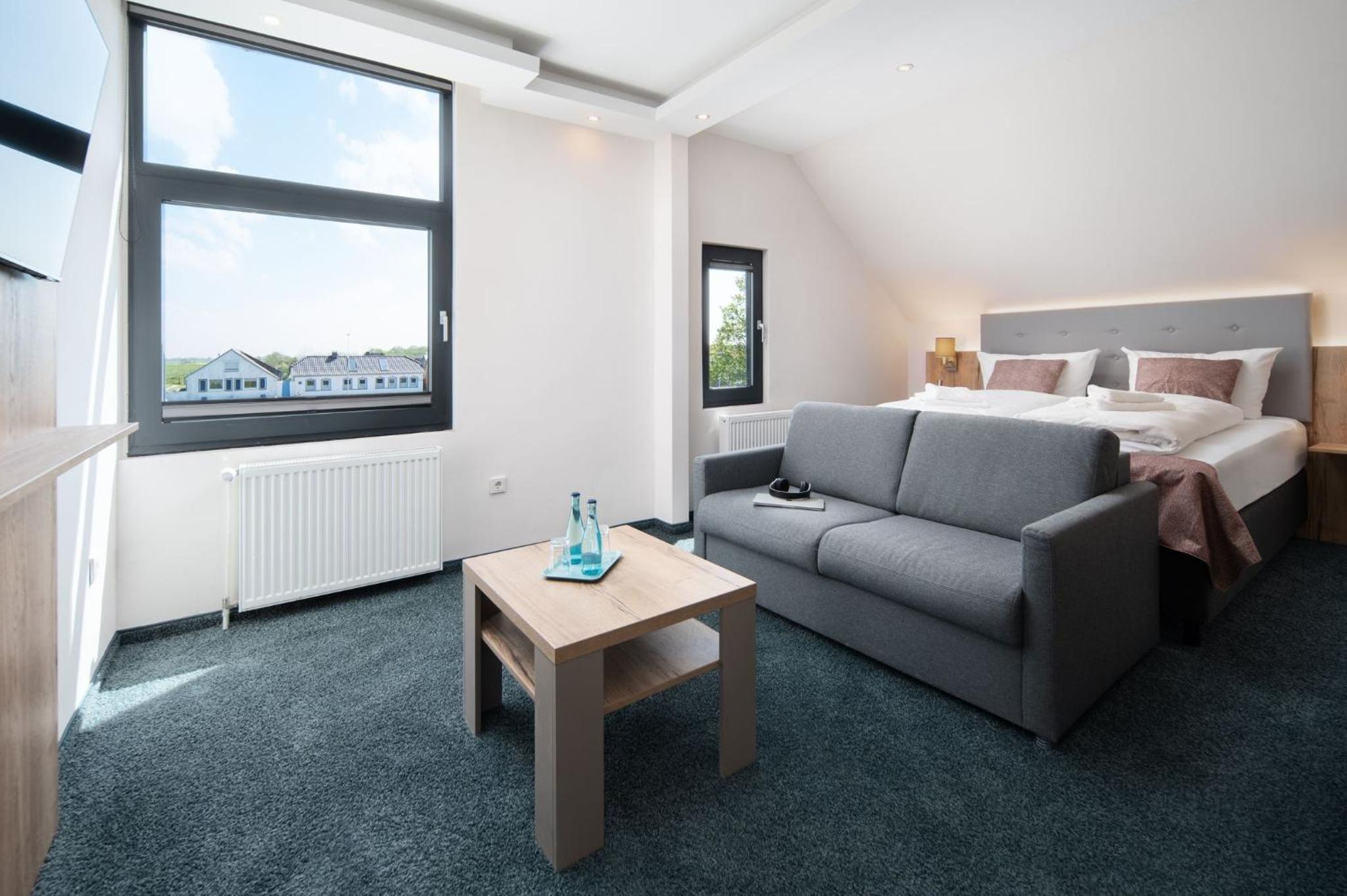 Deluxe Double Room with Shower photo 1
