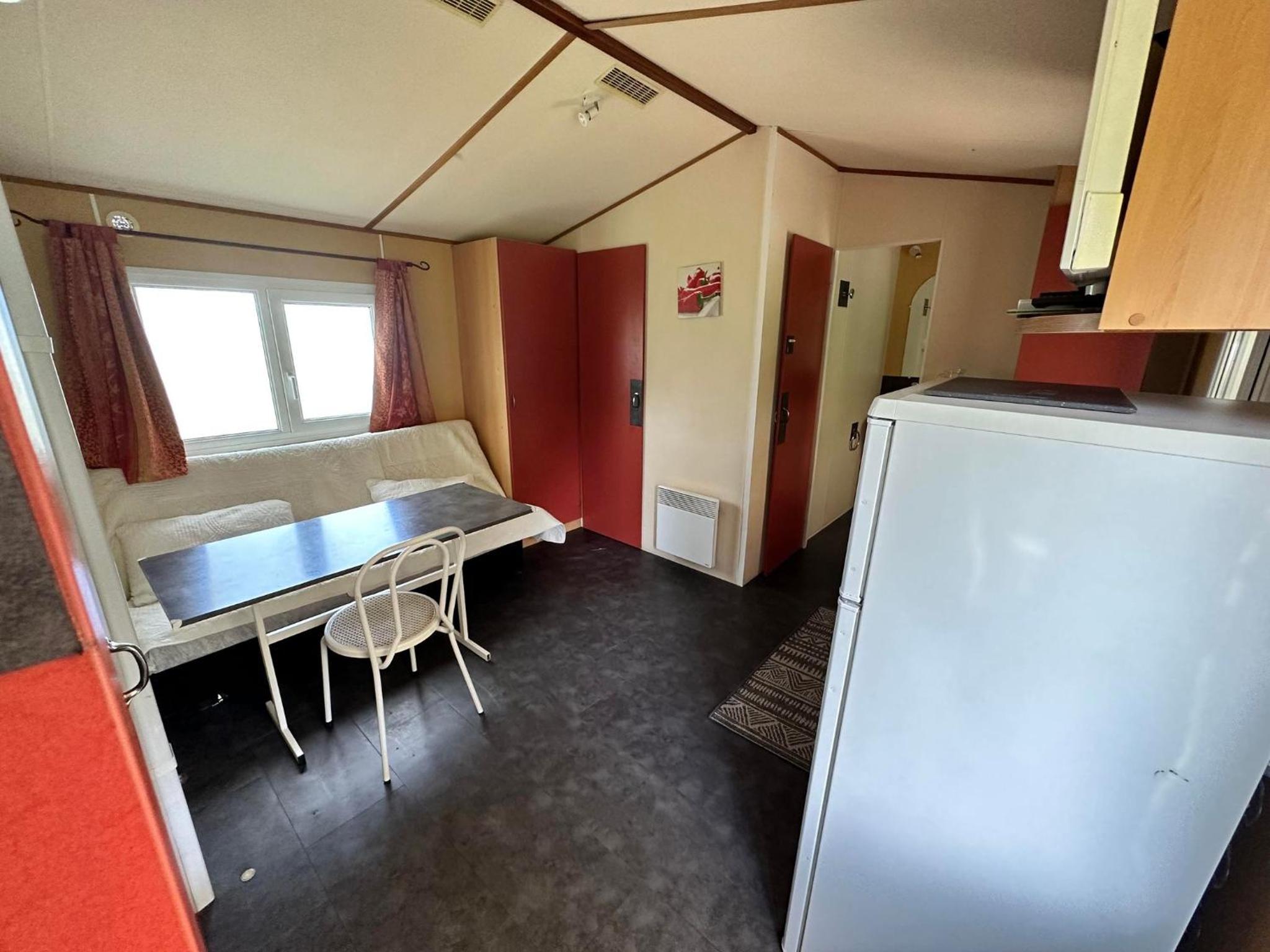 Mobile Home photo 3