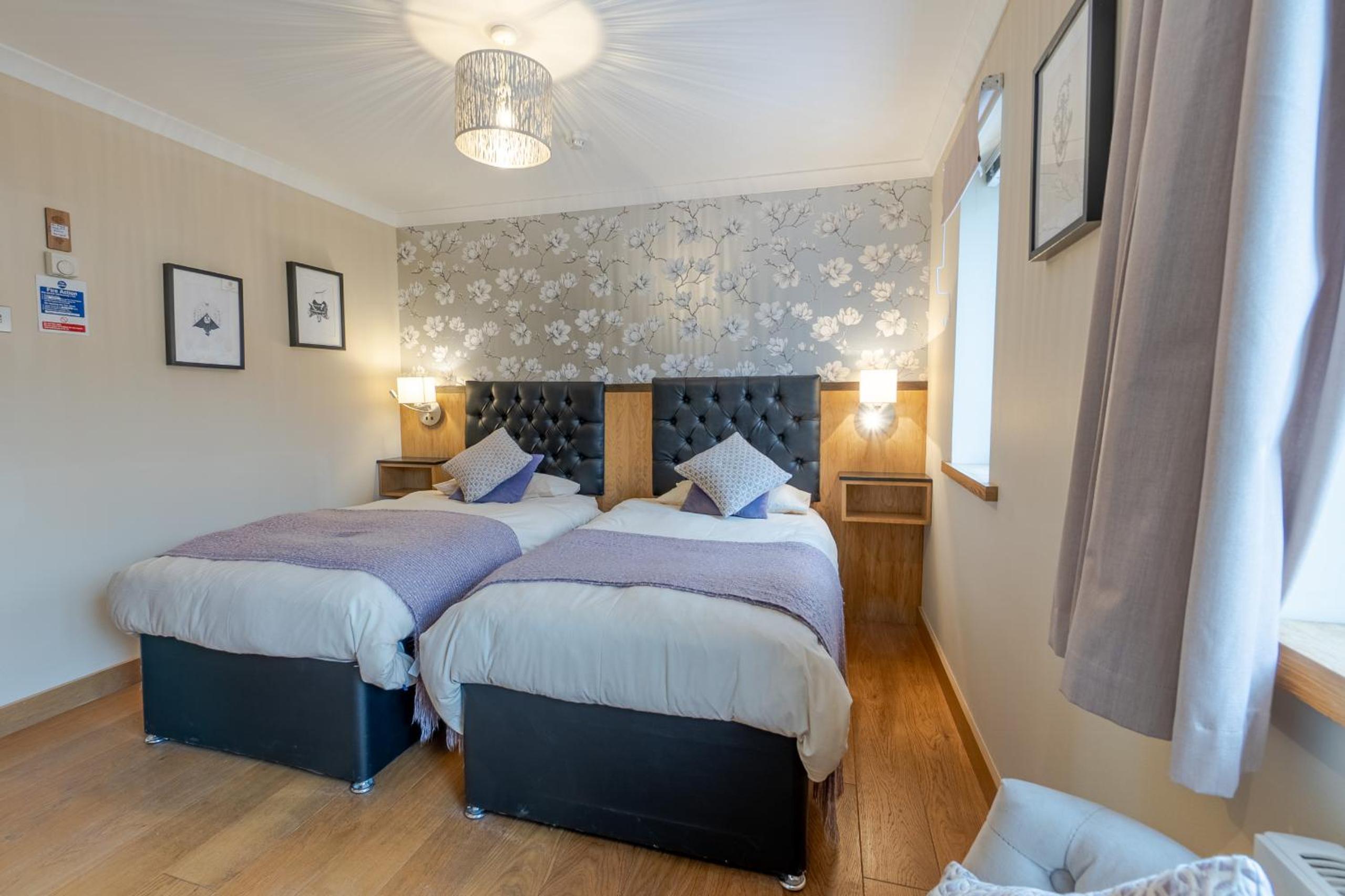Superior Twin Room photo 3