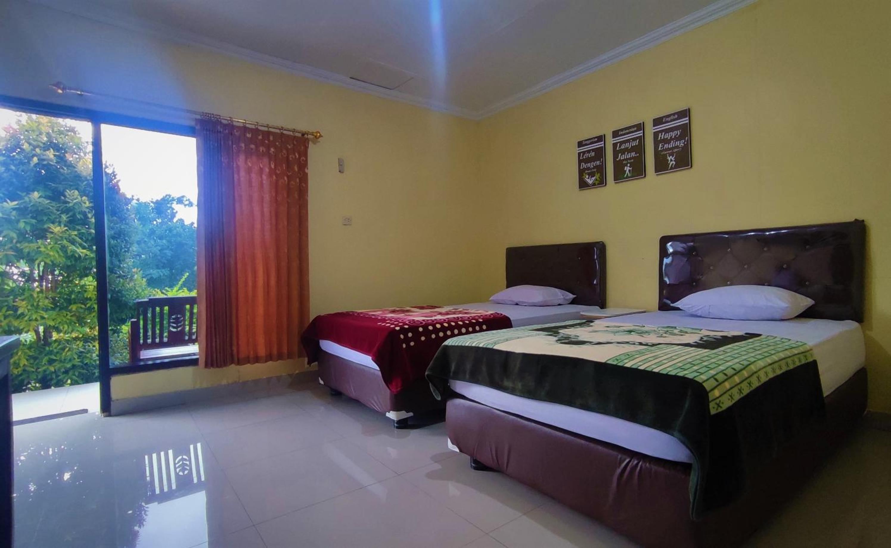 Deluxe Twin Room photo 1