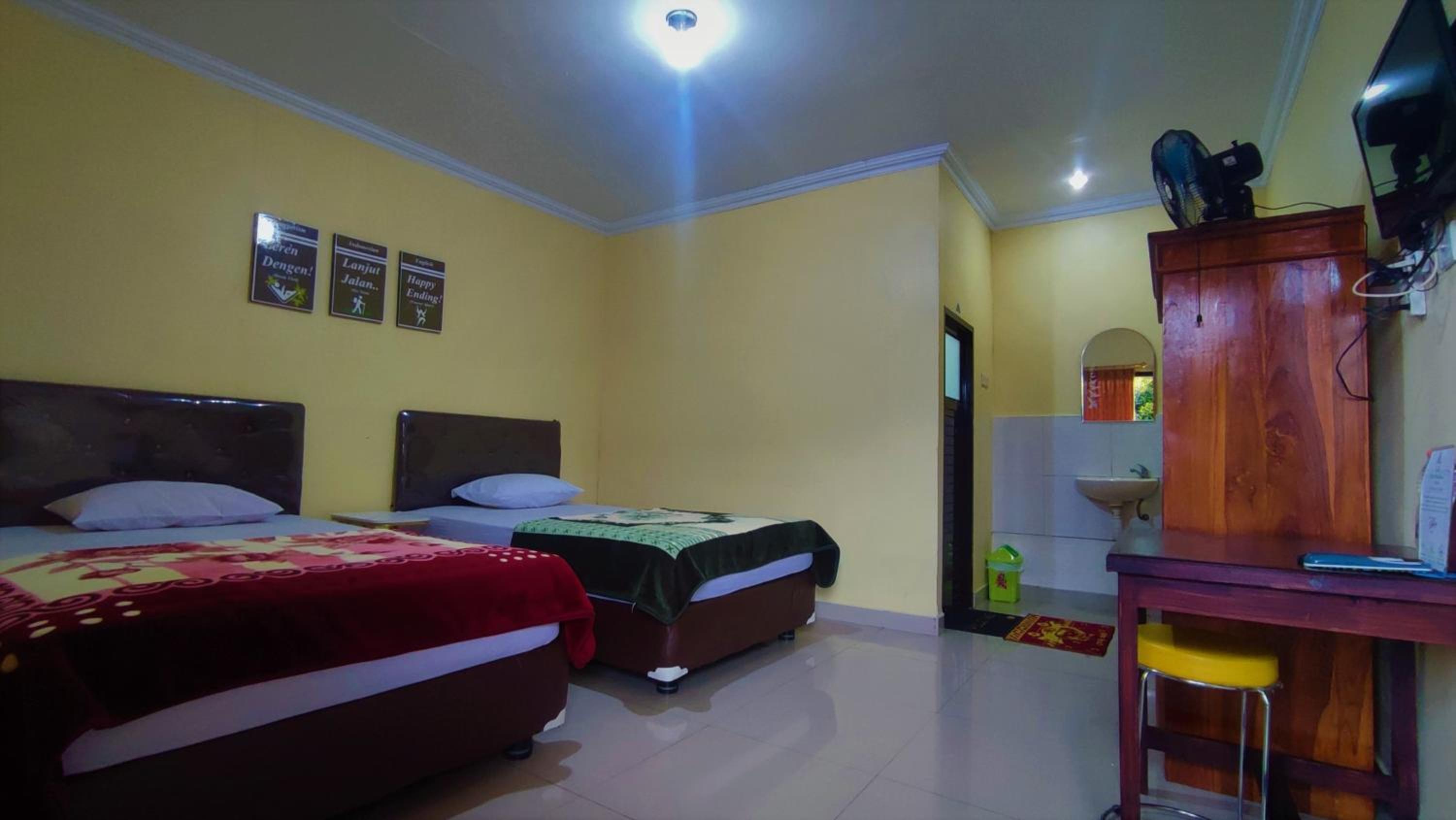Deluxe Twin Room photo 3