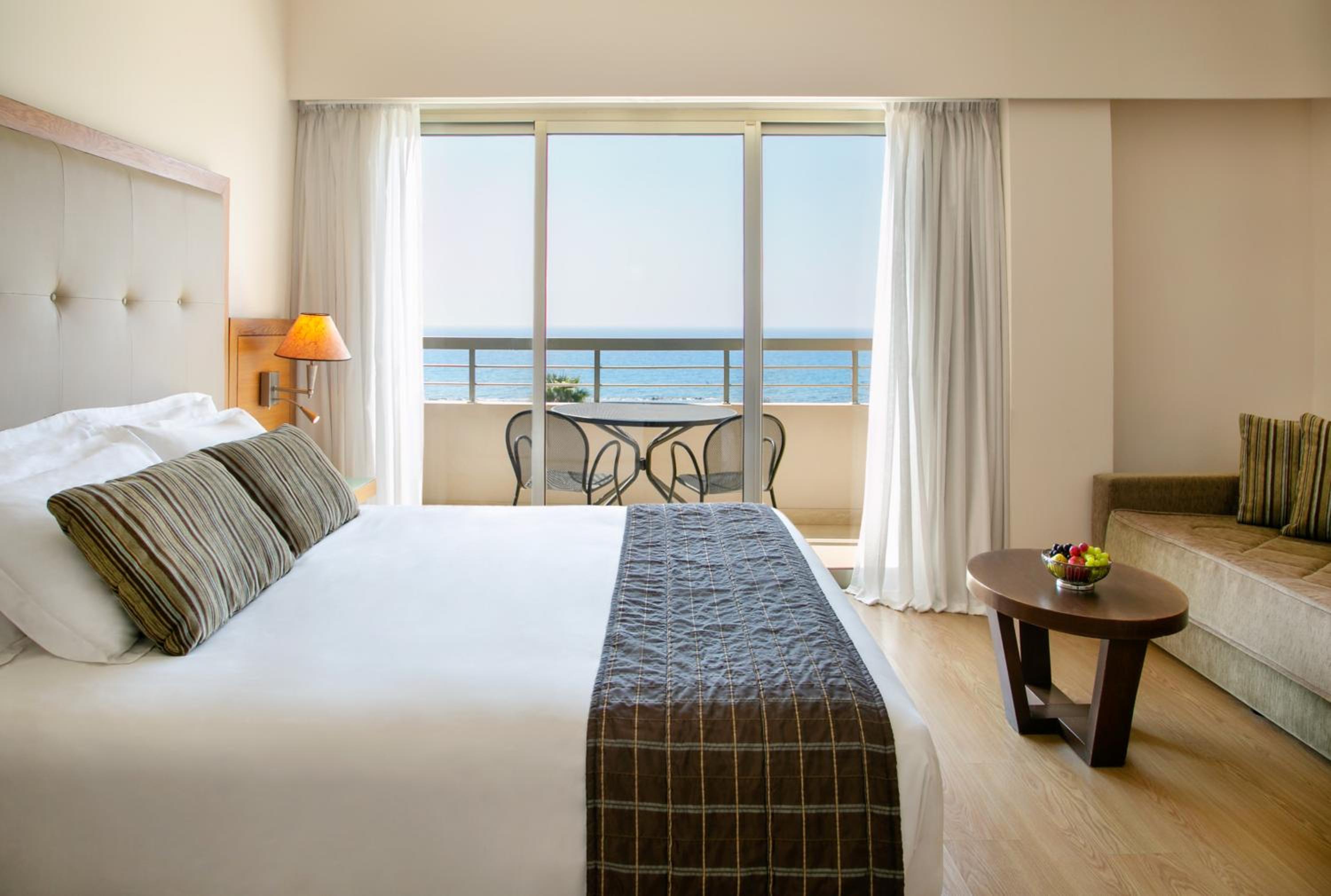מלון אטלנטיקה מירמאר ביץ' לימסול — Deluxe Double Room Sea View