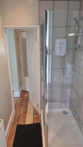 Deluxe Double Room with Shower photo 3