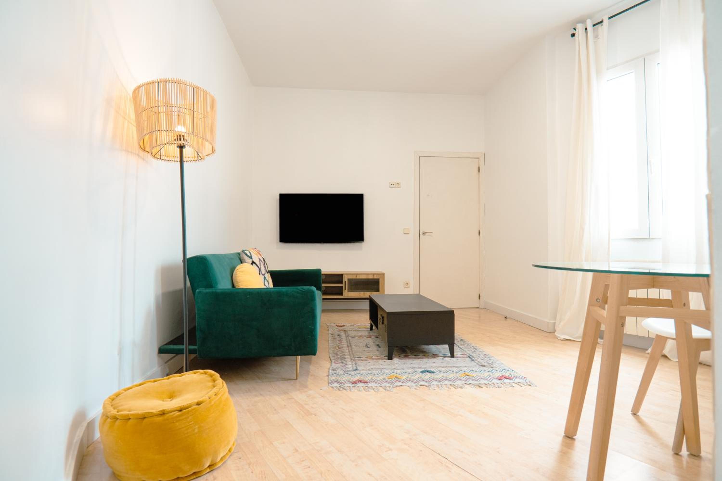 One-Bedroom Apartment - Photo 5