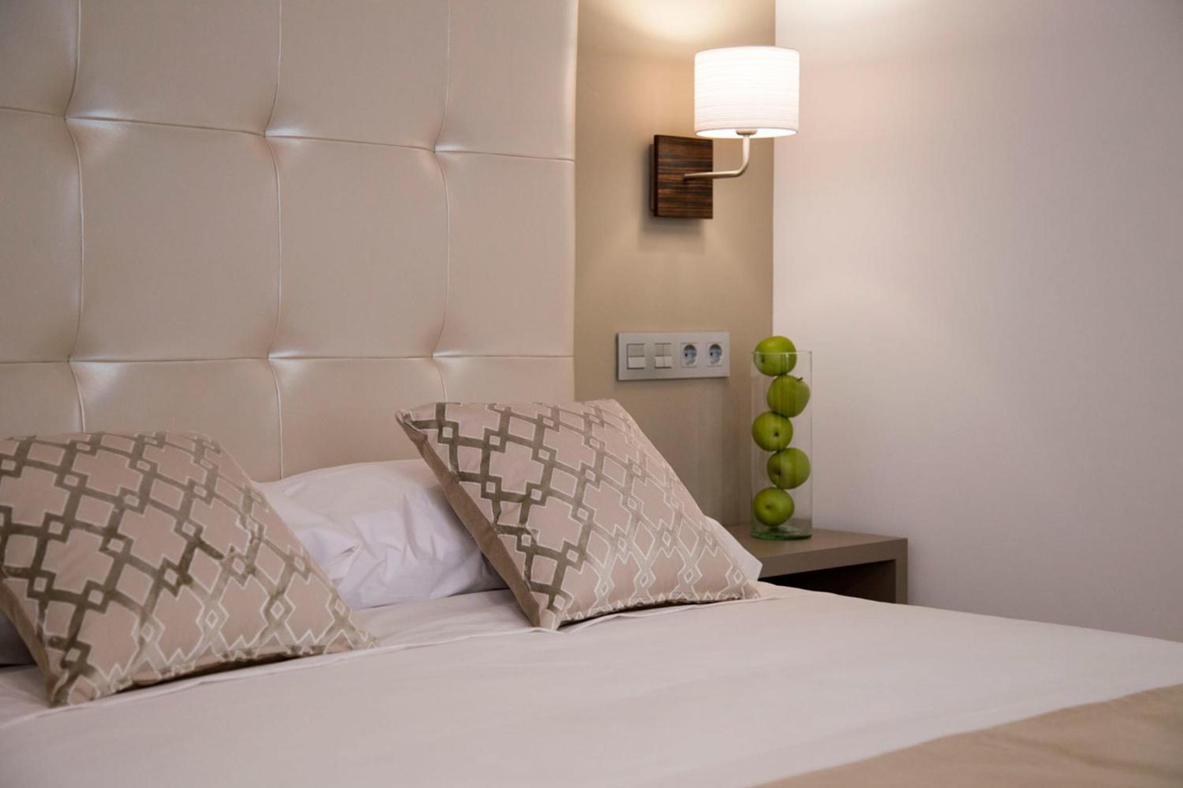 Double Room with Extra Bed - Photo 1
