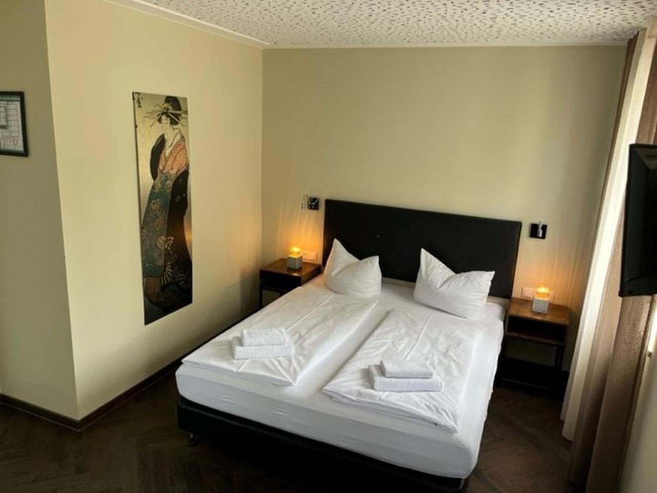 Standard Double Room - Photo 5