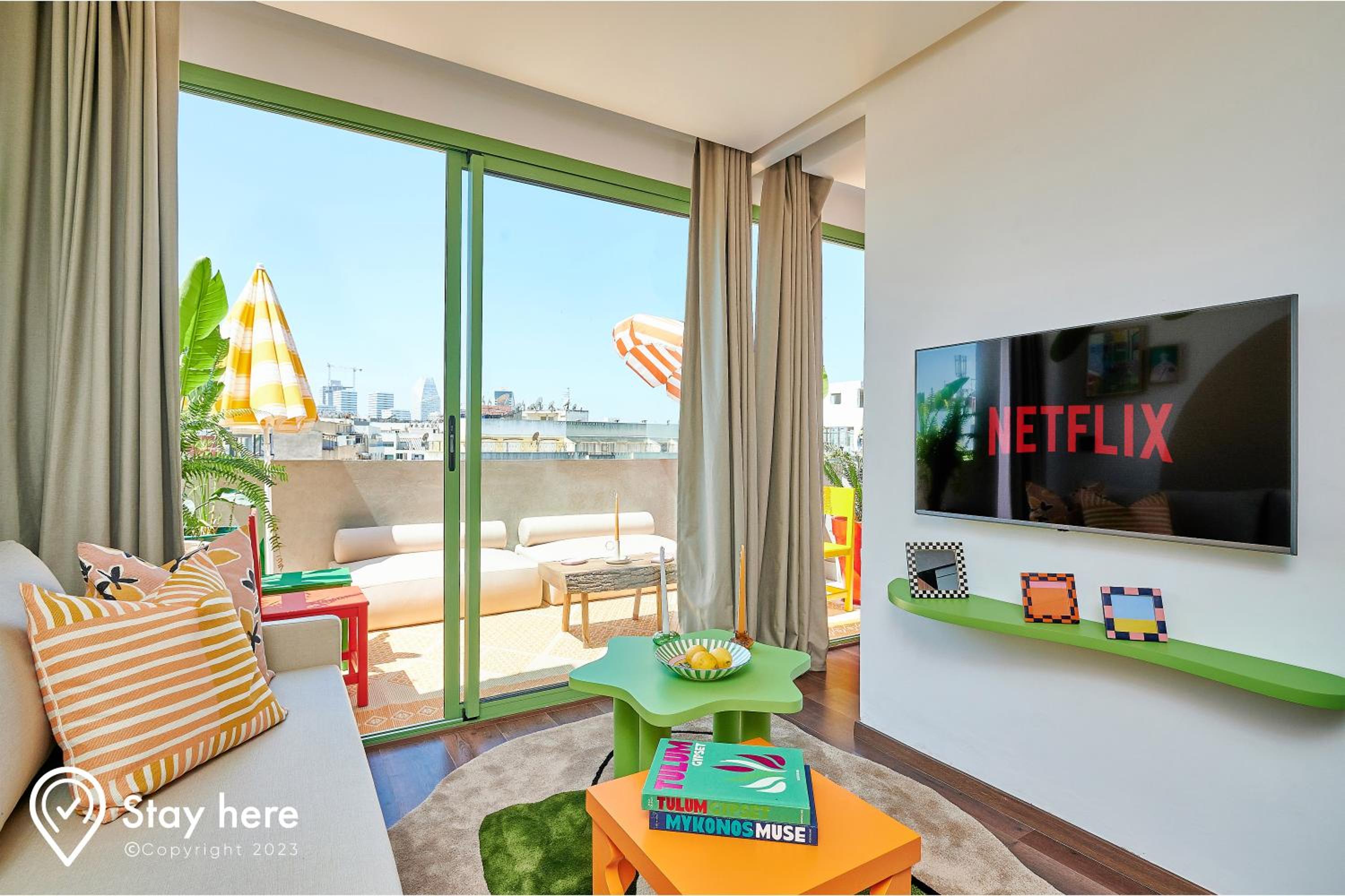 Apartment With Terrace - Photo 1