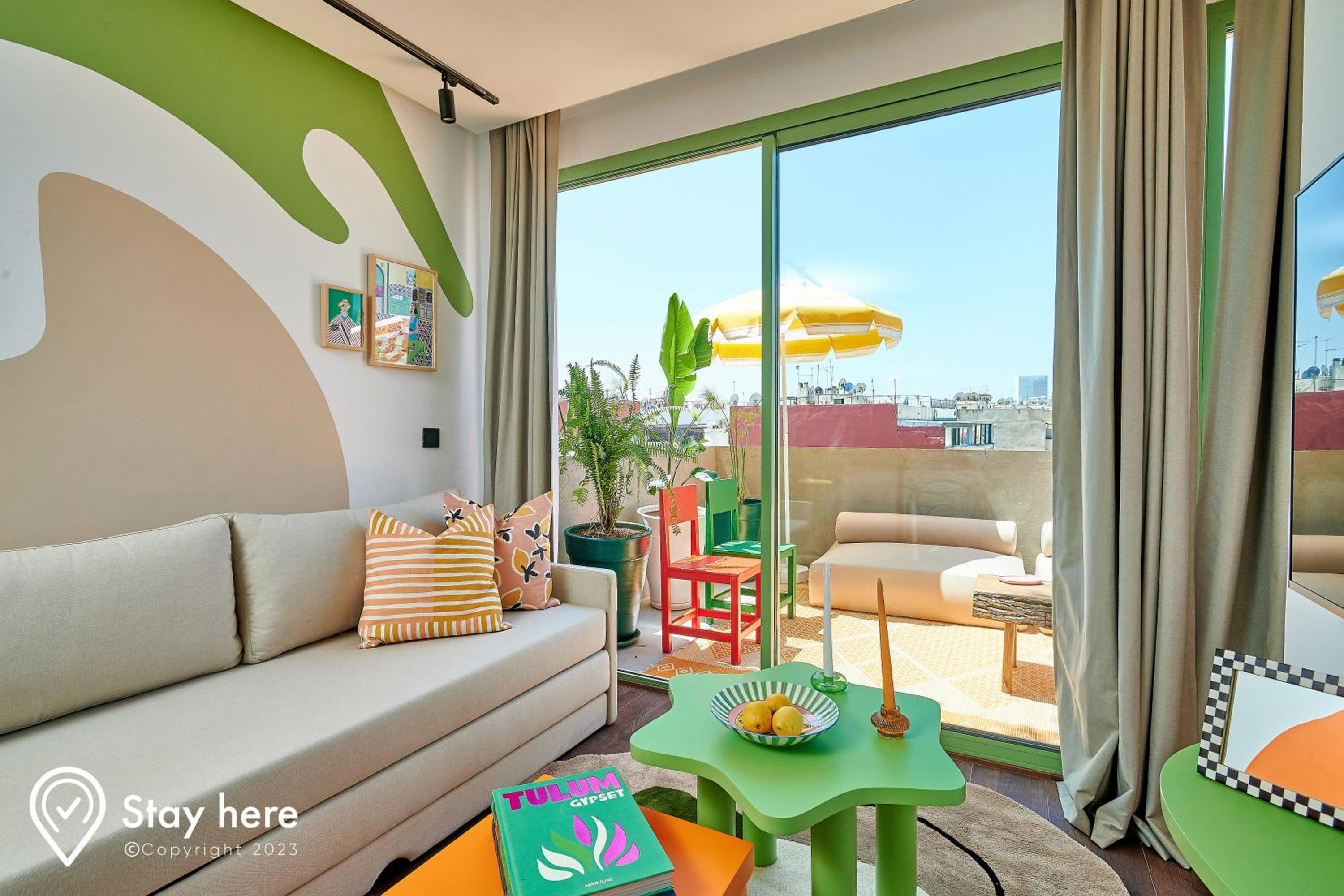 Apartment With Terrace - Photo 5