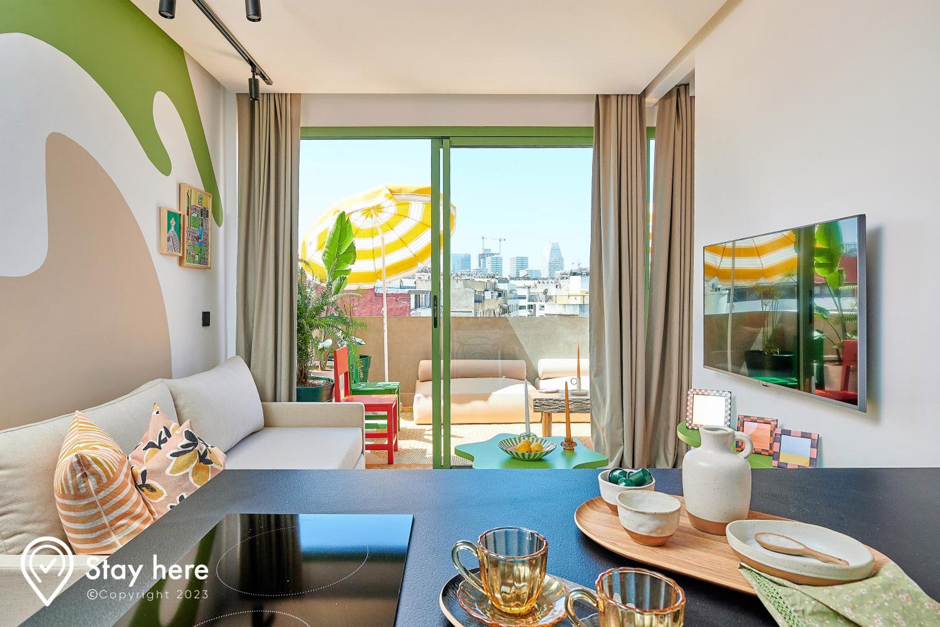 Apartment With Terrace - Photo 8