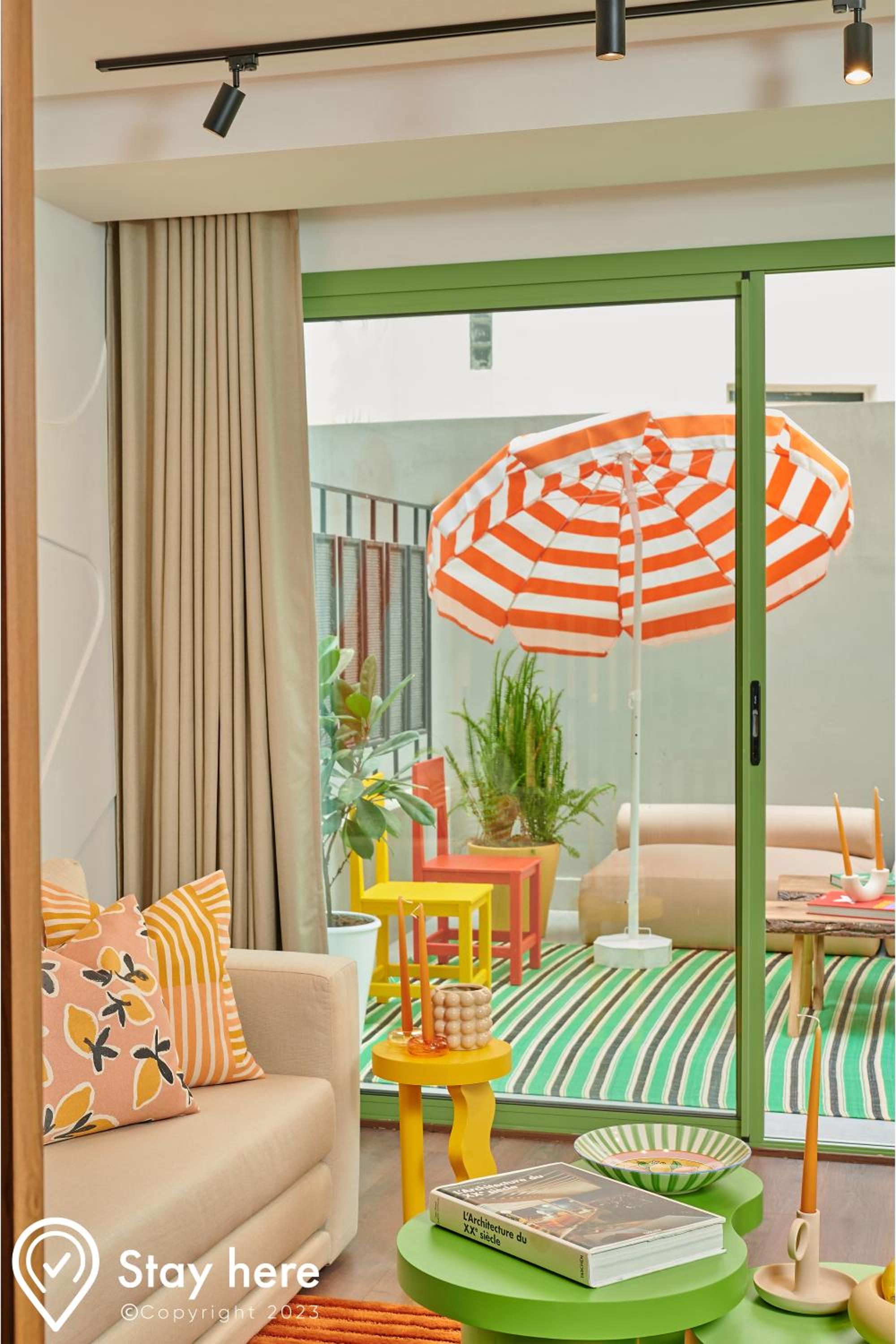 Apartment with Terrace - Photo 11
