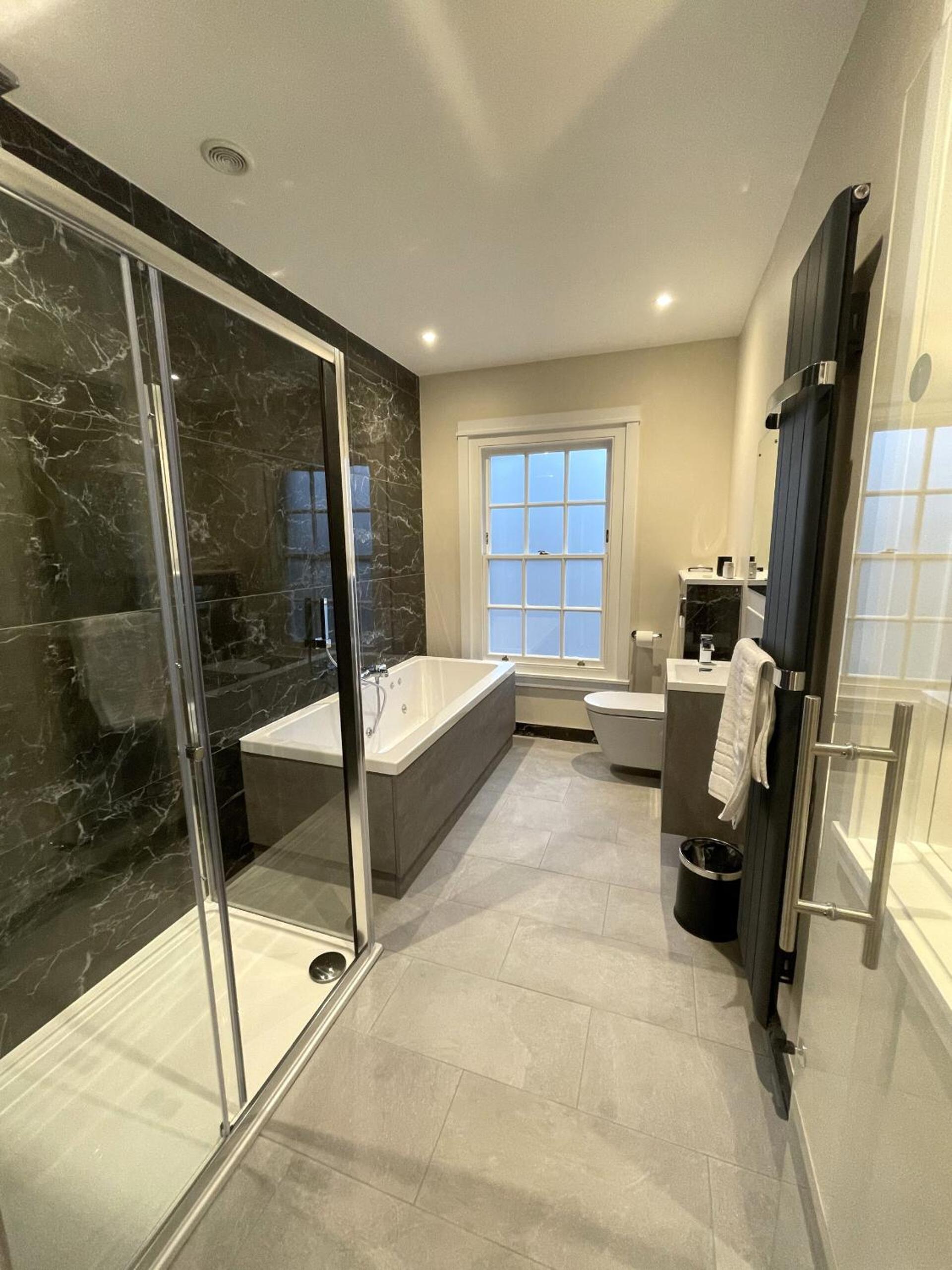 Double Room - Photo 2