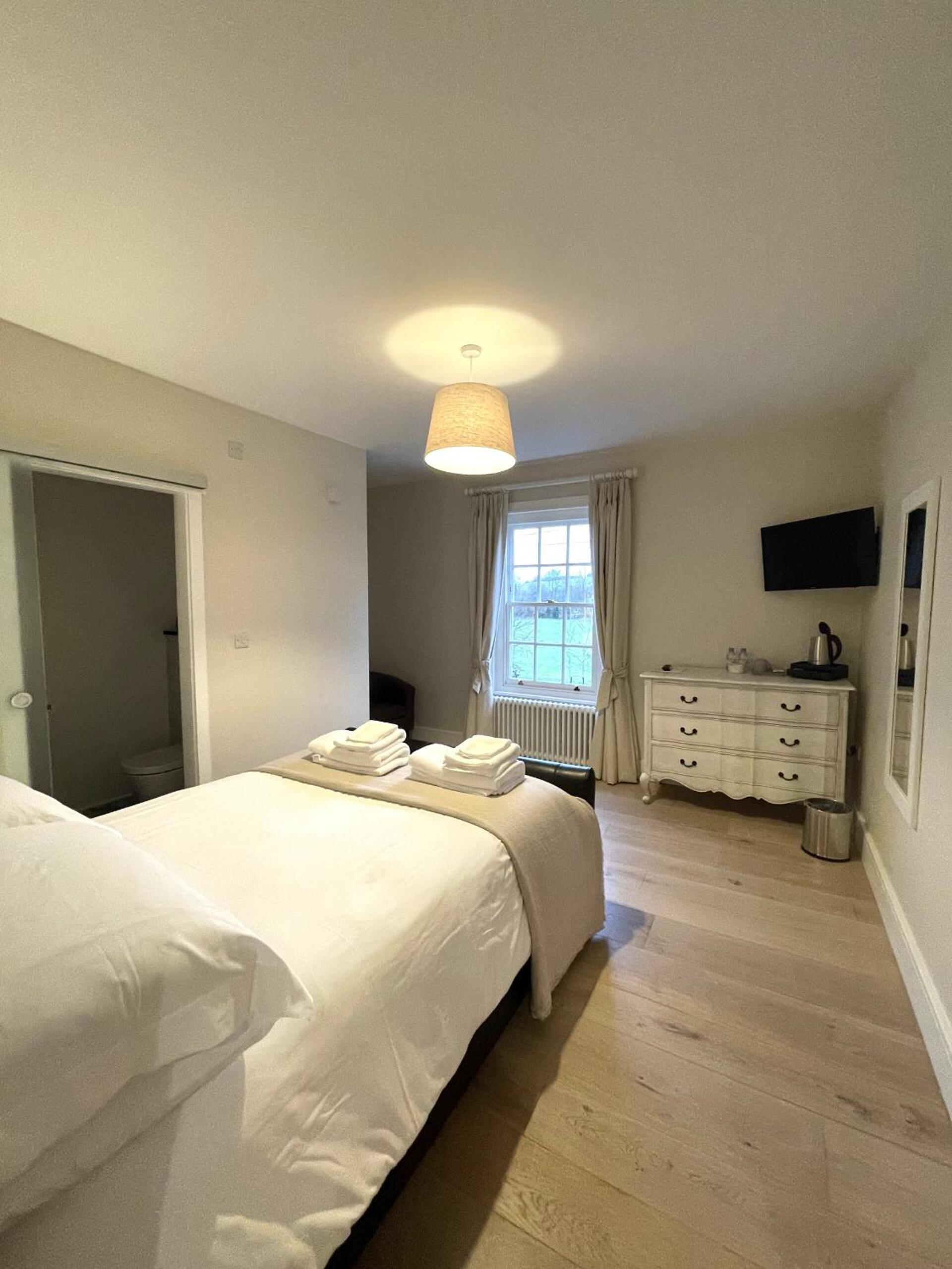Standard Double Room - Photo 3