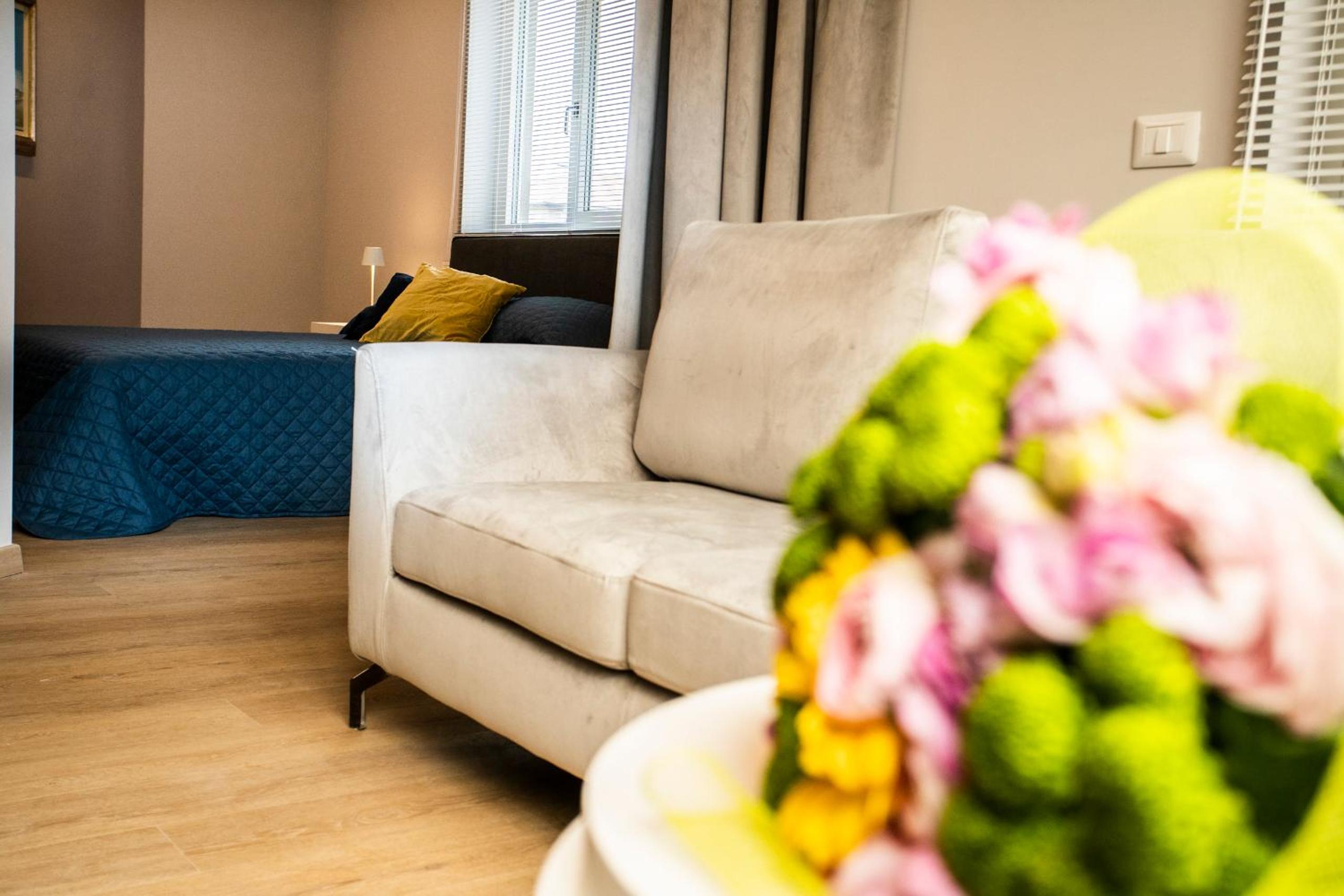 Deluxe Junior Suite photo 3