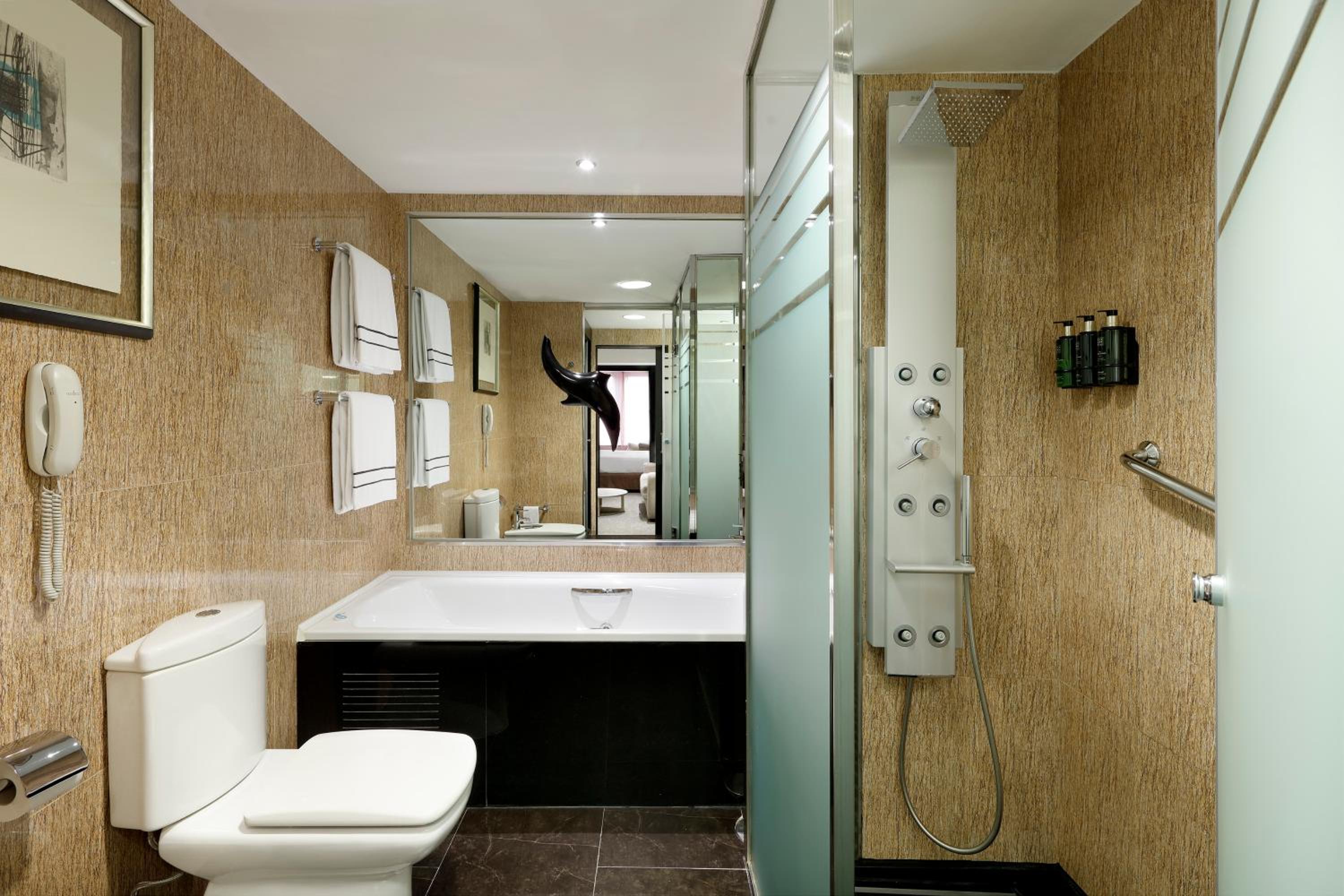 The Level Junior Suite