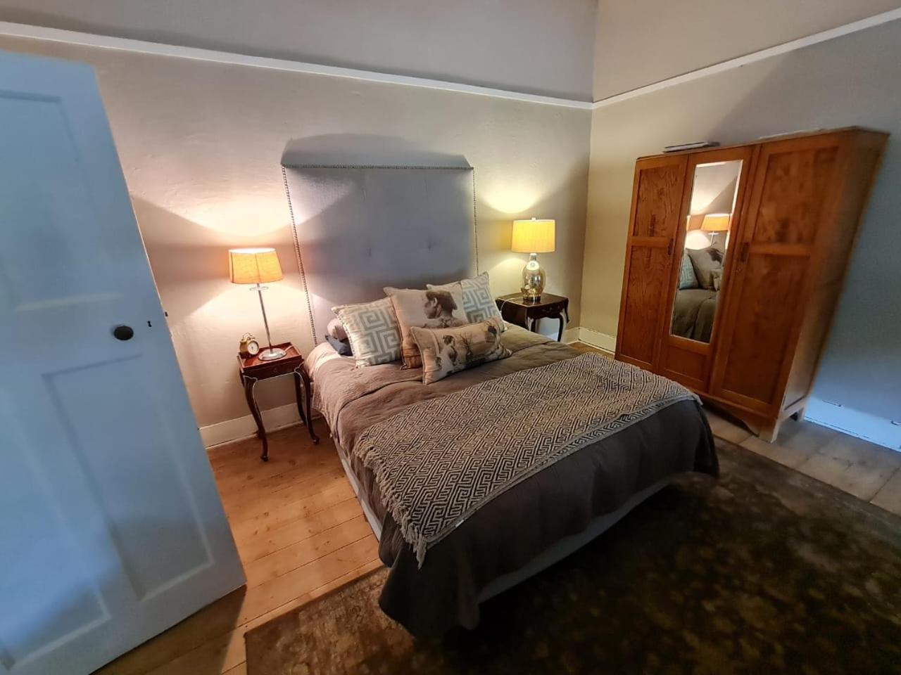 Two-Bedroom House photo 1